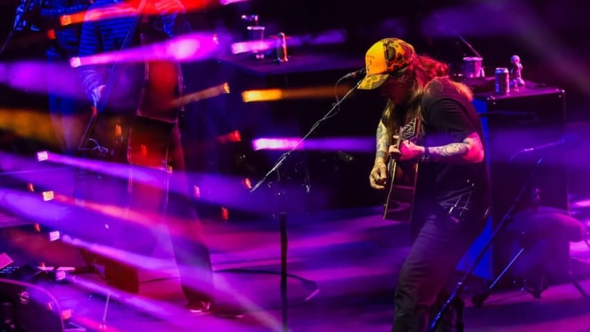 Billy Strings Covers Grateful Dead For Bob Weir In Georgia