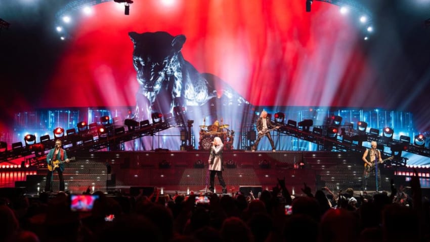 Def Leppard Kicks Off Las Vegas Residency With Rarities, ‘Personal Jesus’ Cover Debut