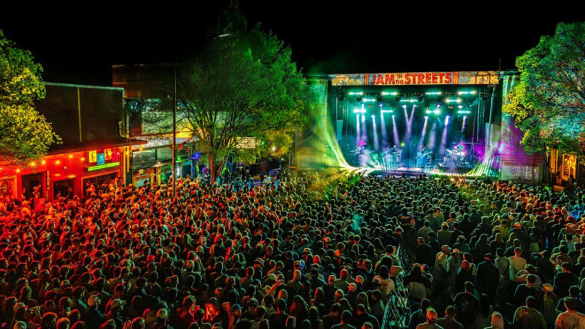 Goose Honors Bob Weir At Jam In The Streets