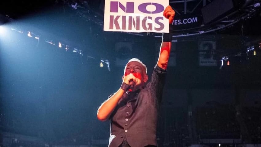 Bruce Springsteen’s Land Of Hope And Dreams American Tour Kicks Off With Tom Morello In Minneapolis