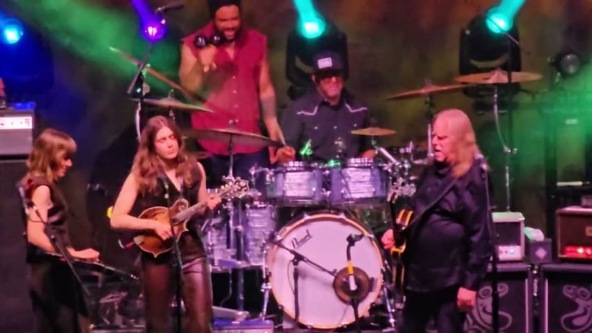 "Feelin' Alright?" - Tribute to Dave Mason by Gov't Mule and Larkin Poe in Nashville, TN on 4-22-26.