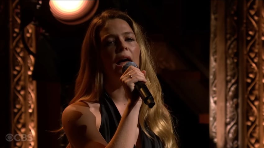 Maggie Rogers Revisits 'Alaska,' Tackles Sinatra Classic On 'Late Show'