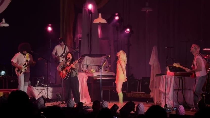 Hayley Williams and Jay Som - “Past Lives” Live Debut 4K The Wiltern Los Angeles, CA
