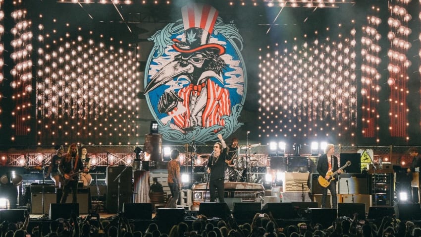 The Black Crowes Clash With Tampa Crowd Over ‘U.S.A.’ Chants