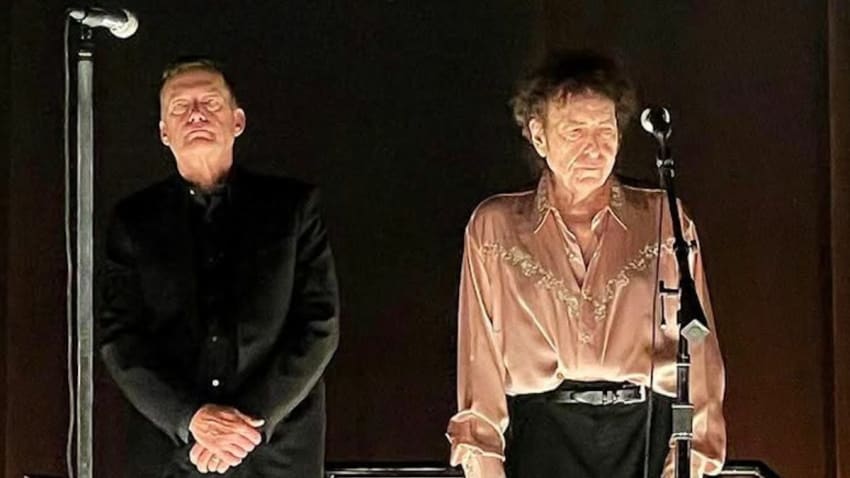Guitarist Bob Britt Addresses Departure From Bob Dylan’s Band