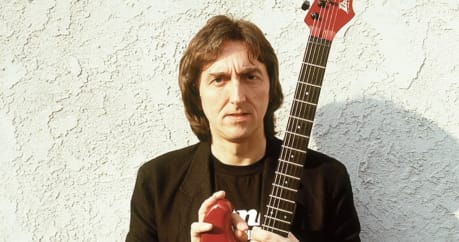 Guitarist Allan Holdsworth 1945 2017 In december of that year, following the death of level 42 guitarist alan murphy in 1989, holdsworth.
