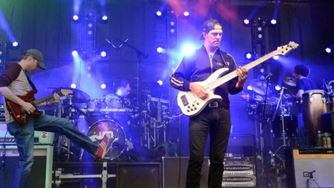 Watch Umphrey's McGee's Brendan Bayliss Perform Inside Wrigley Field's  Iconic Scoreboard