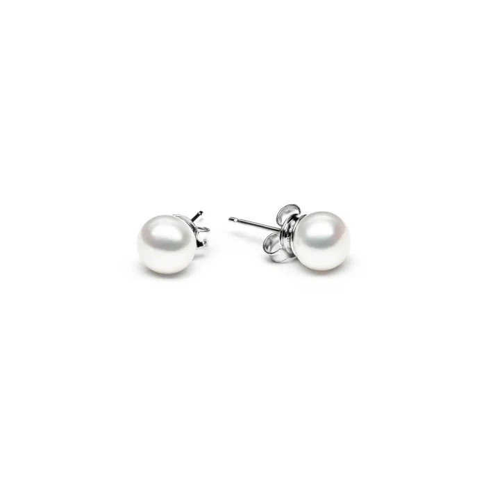 GAURA EFB07W A pair of elegant pearl stud earrings set in silver, showcasing lustrous, round white pearls on a clean white background