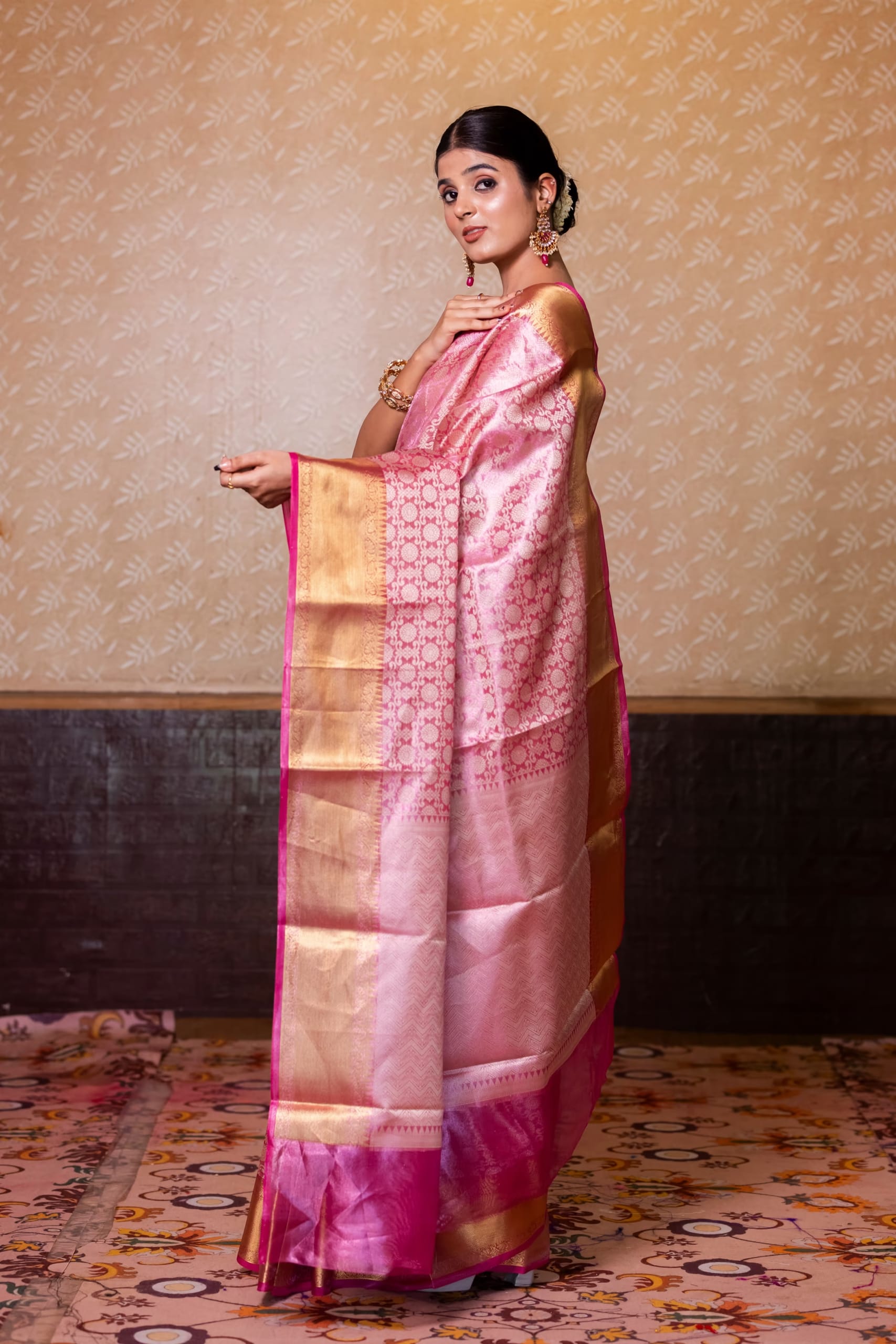Radiant Pink Glass Tissue Silk Saree - Image 5
