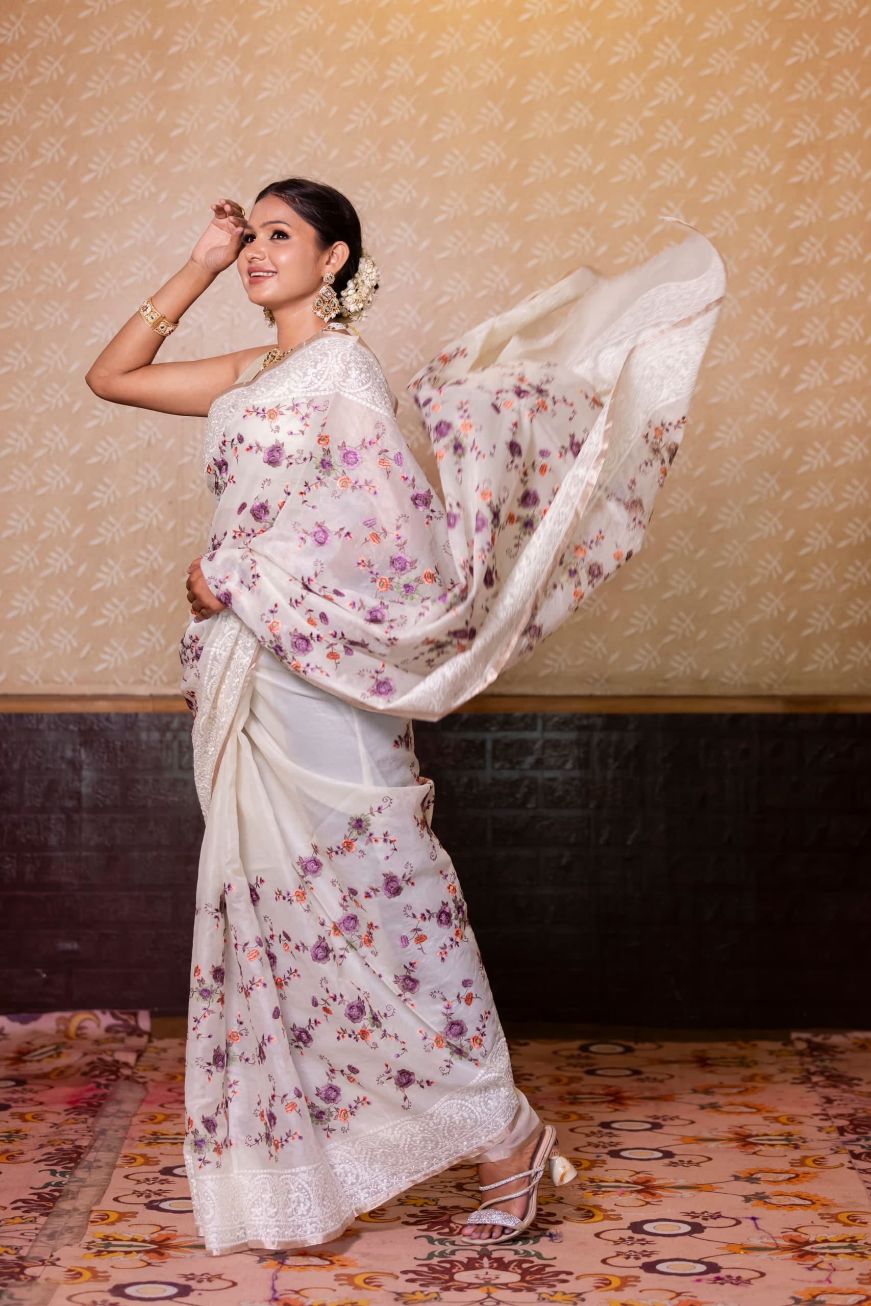 White Organza Silk Saree - Image 3