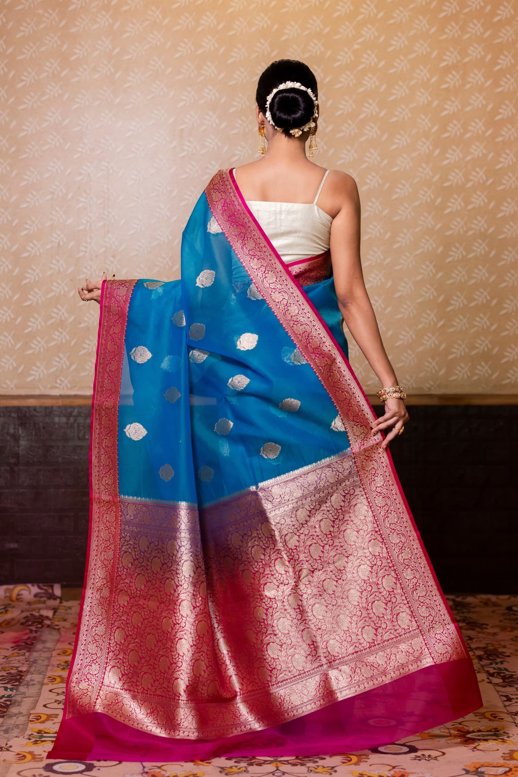 Teal Blue Organza Silk Saree - Image 4