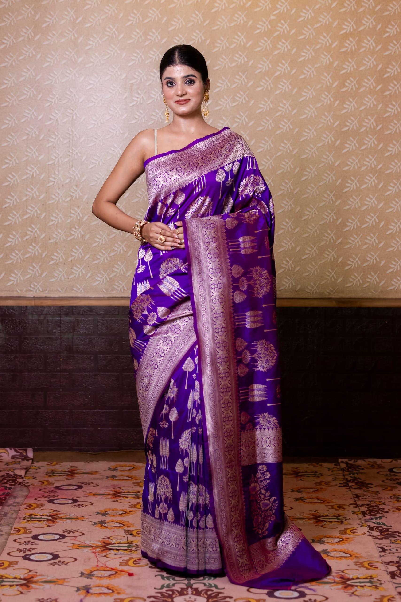 Regal Purple Mashru Silk Banarasi Saree with Intricate Zari Work – Silk Sagas - Image 4
