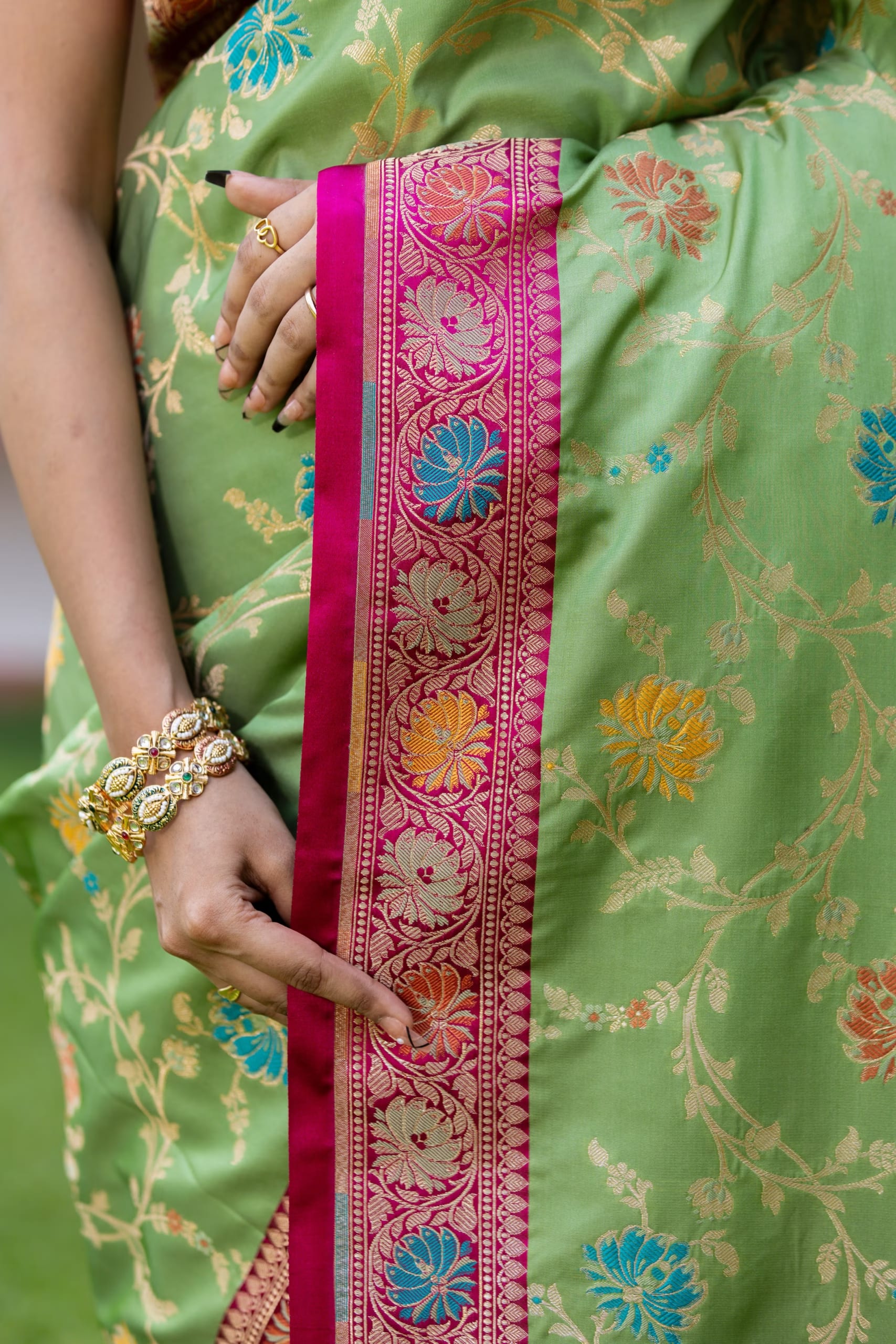 Light Green Ektara Banarasi Silk - Image 5