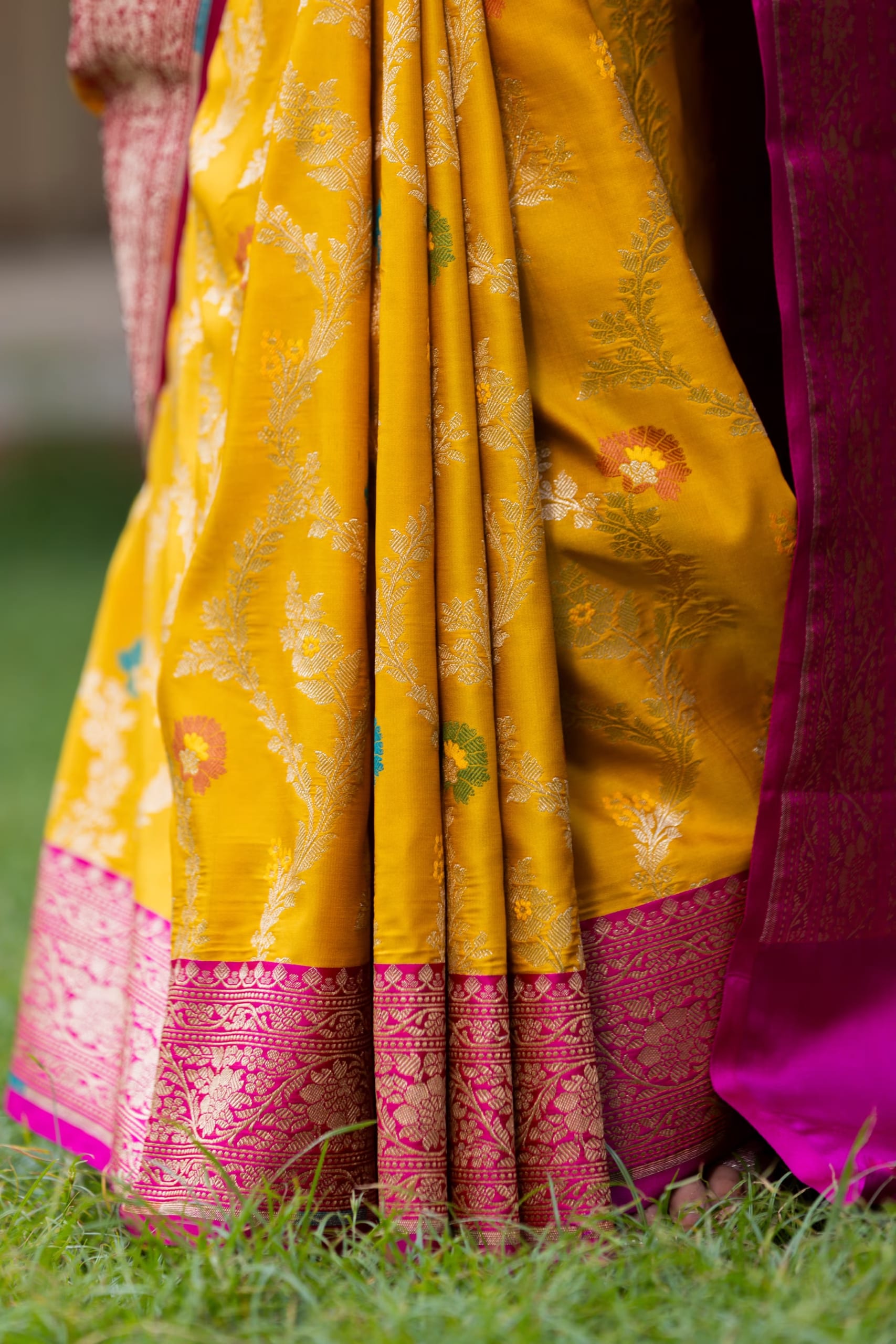 Yellow With Pink Border Ektara Silk Saree - Image 3