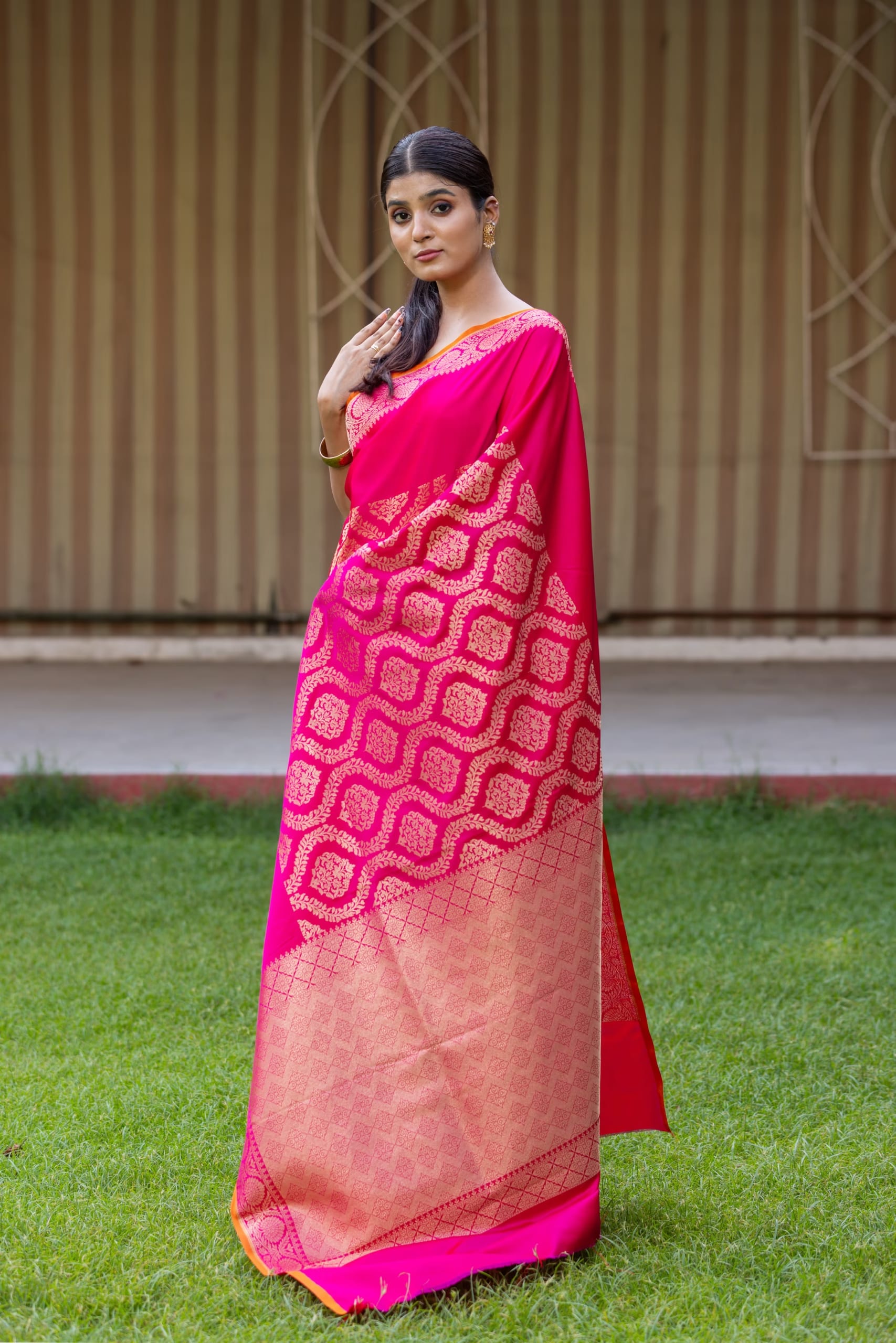 Pink Designer Silk Saree - Image 3