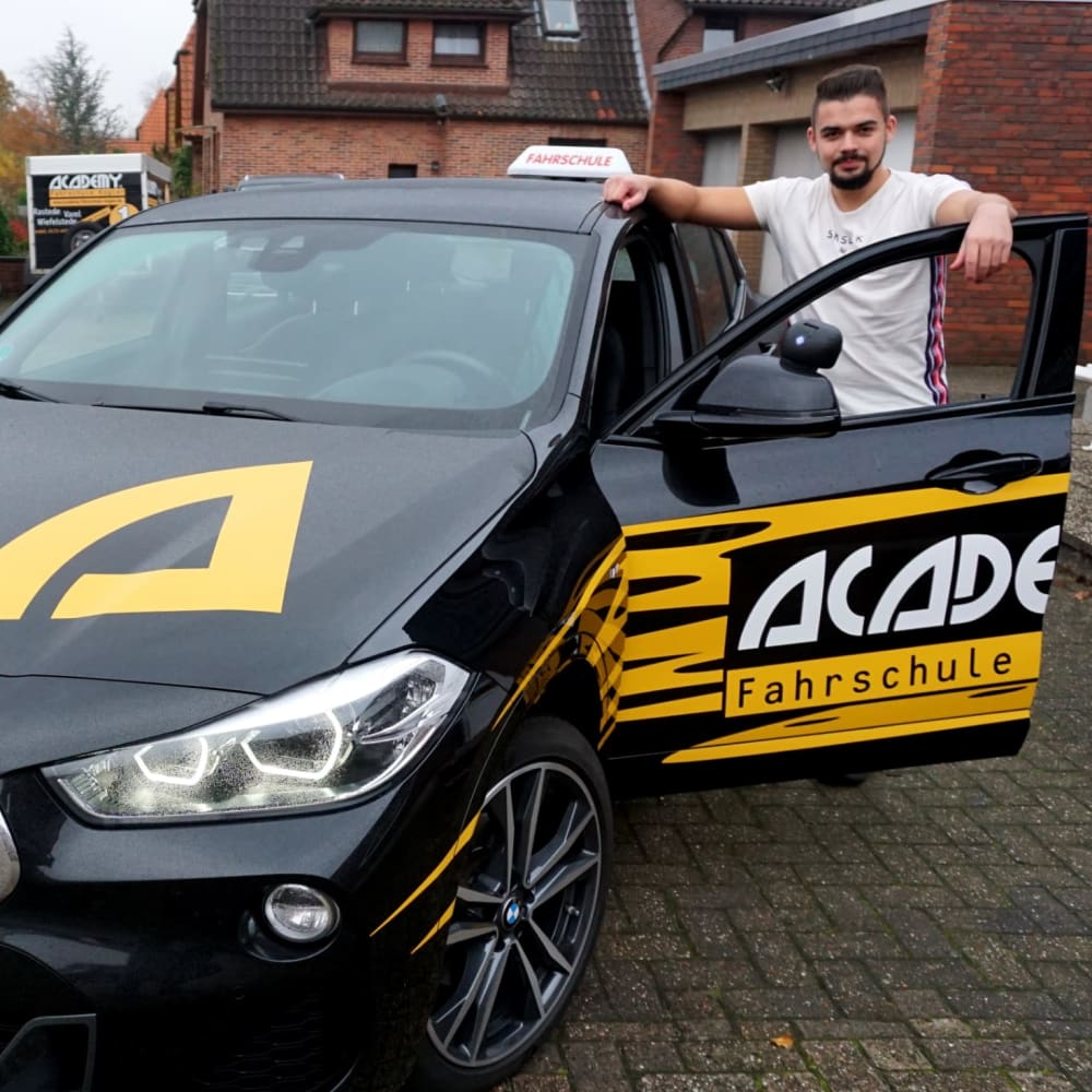 Deine Fahrschule in Rastede | ACADEMY Fahrschule Kogler