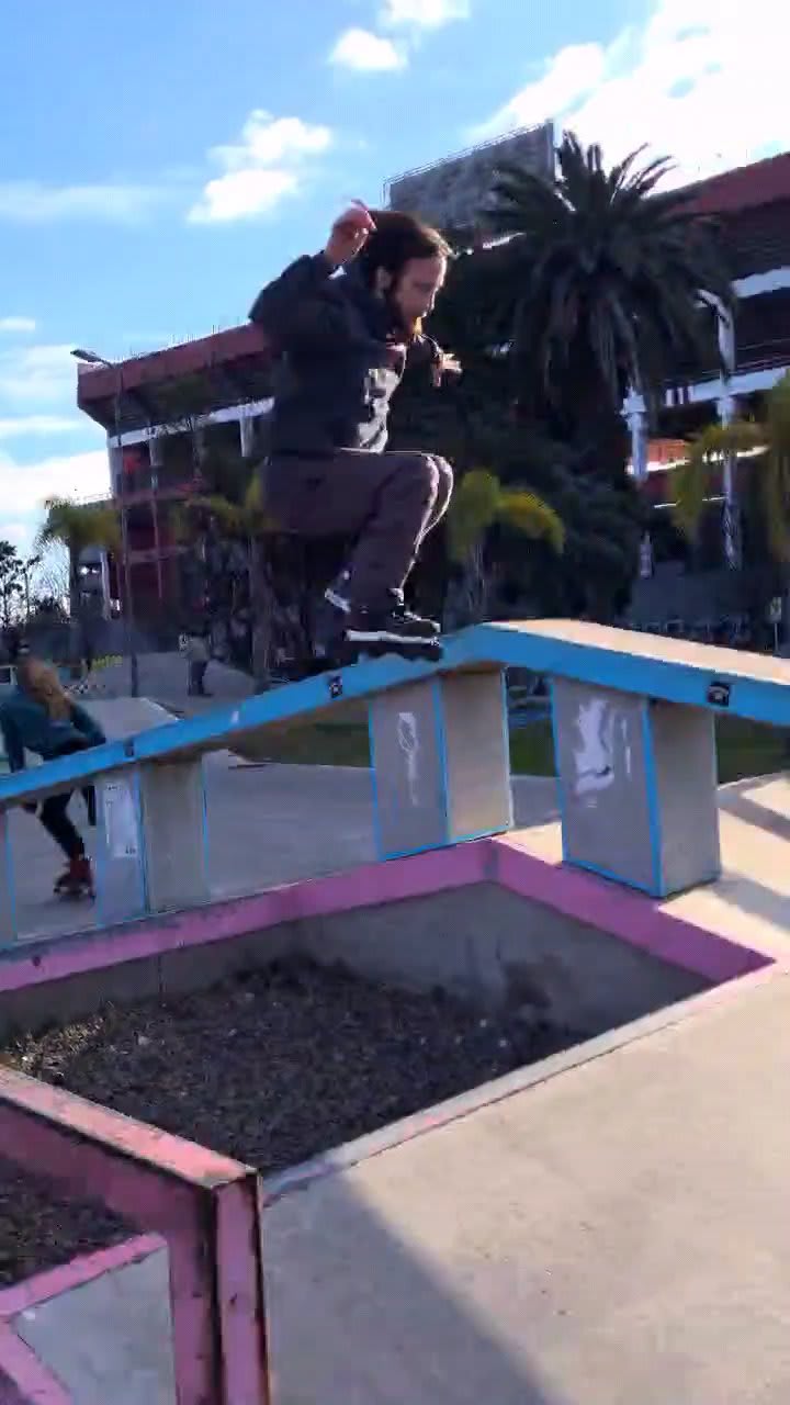 Disaster soul, avella park olímpico, Argentina #skatepark #trick #spot #session #city #friends 