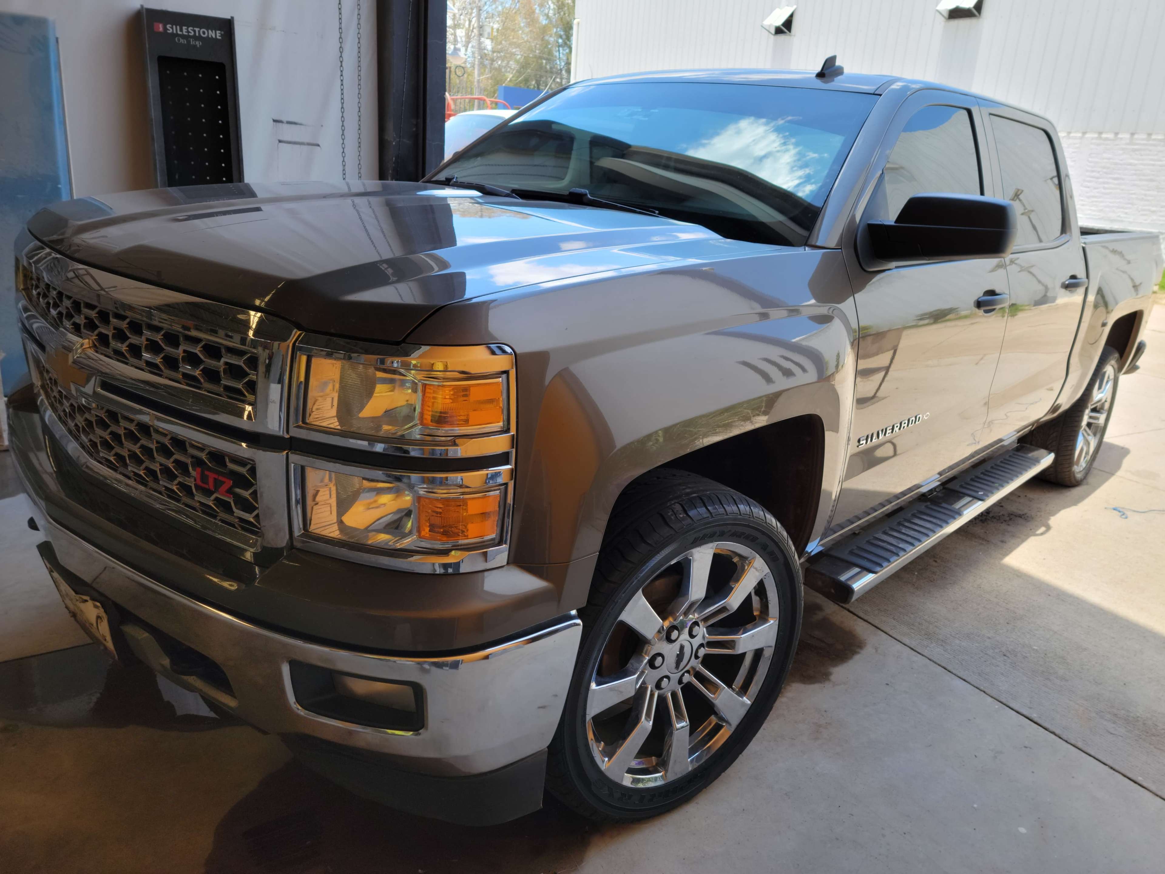 Chevrolet Silverado Z71 2014 - Imagen 2