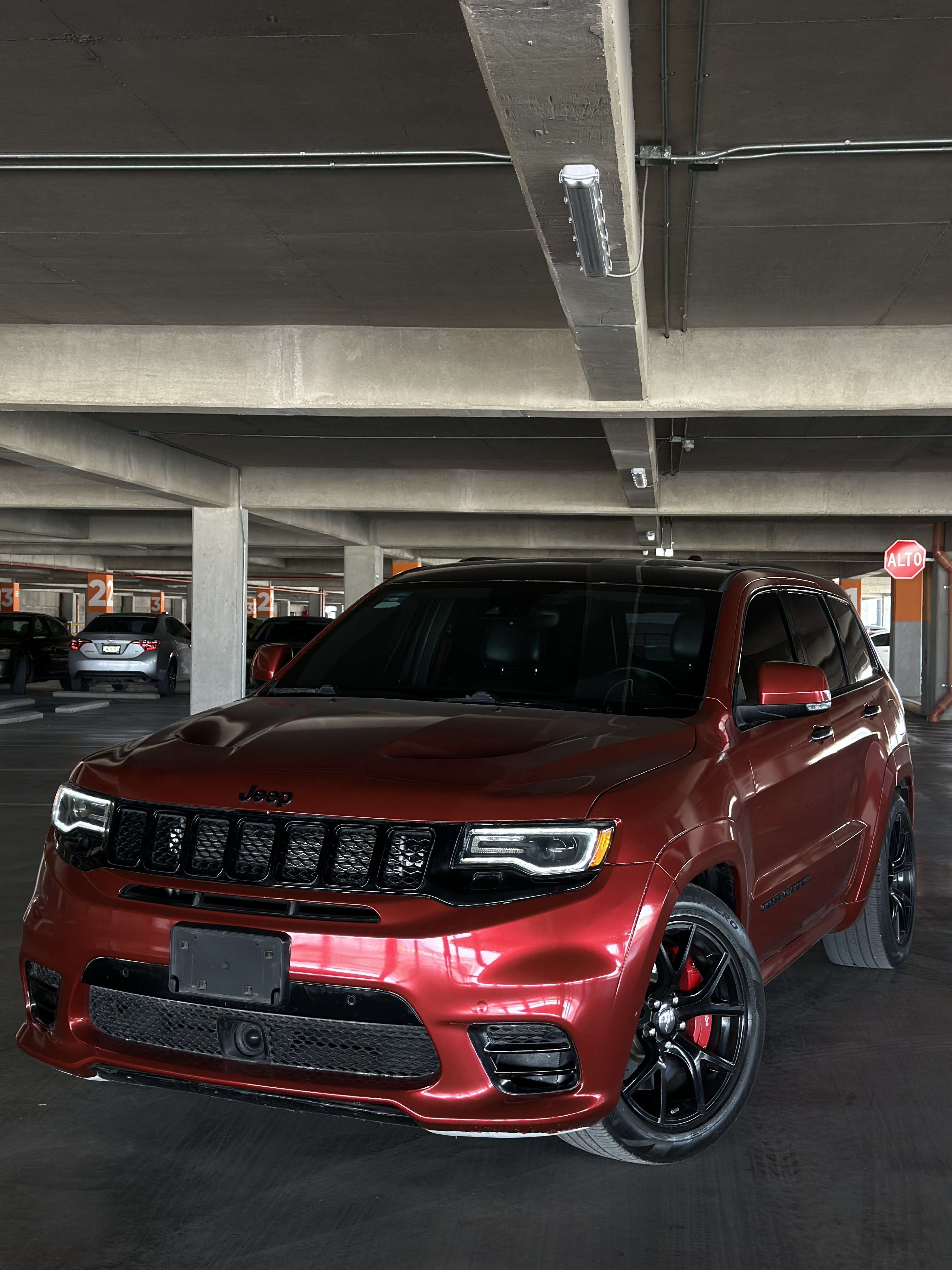 CHEROKEE SRT 🐈‍⬛ 1