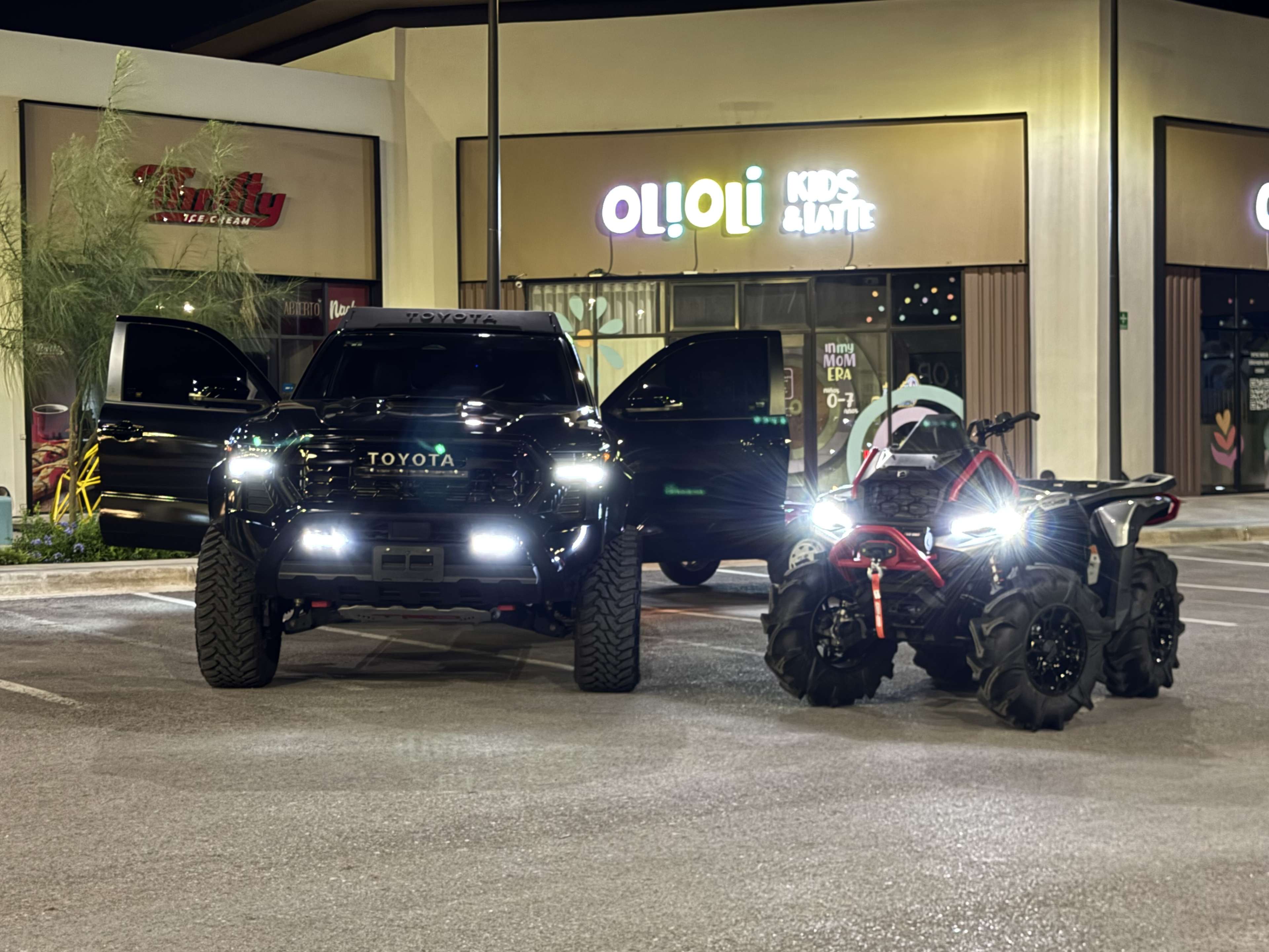 COMBO 2025 TACOMA - CANAM - Imagen 1