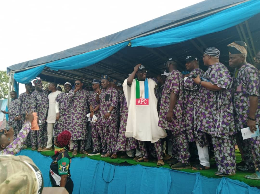 2027: Oyo APC Guber Aspirant, Adewale Kolapo Kareem (AKK), Attends Renewed Hope Ambassadors’ Engagement in Lagelu–Akinyele, Harps on Unity and Collective Strength