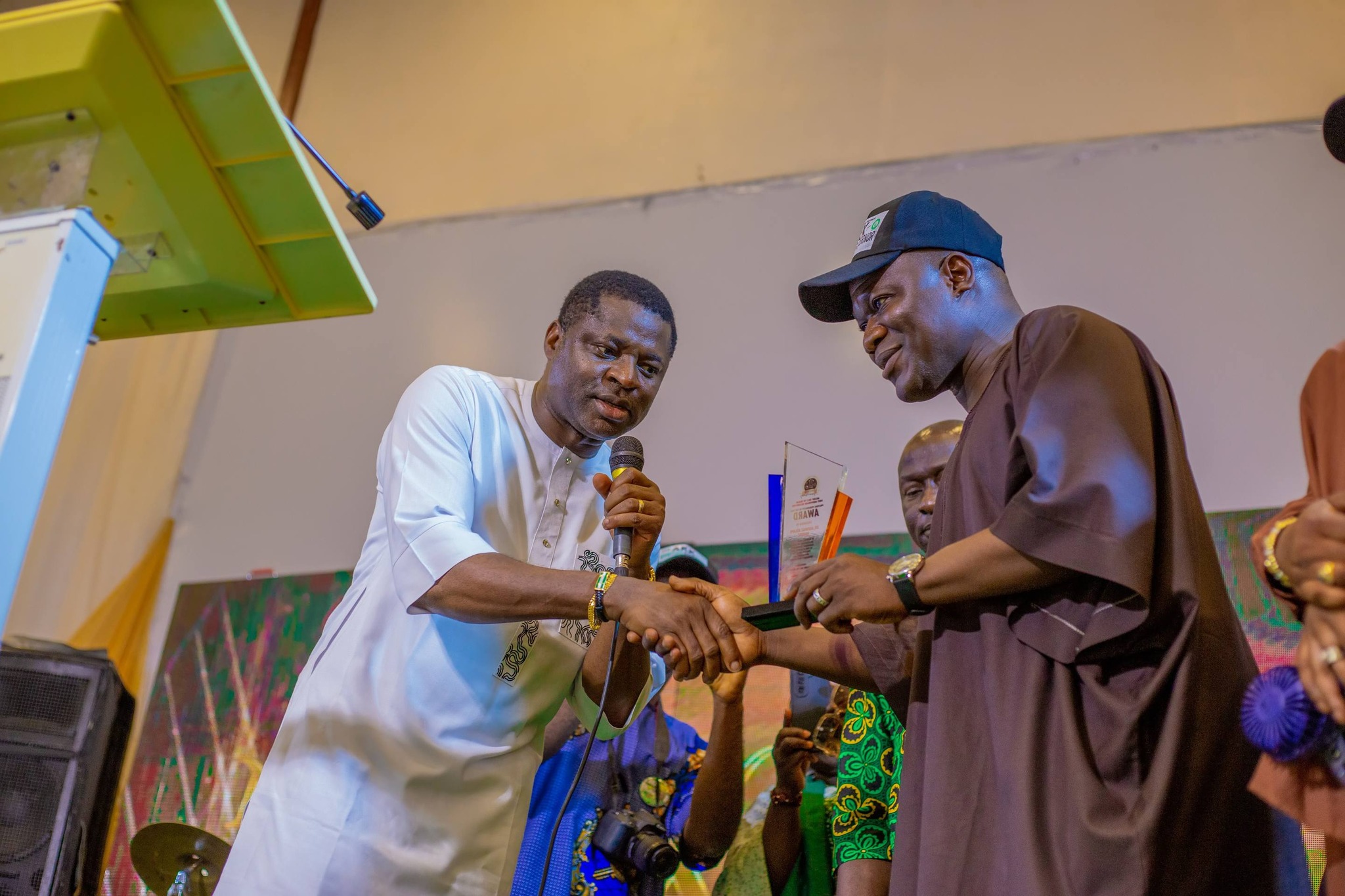 2027: Oyo APC Governorship Hopeful, Dr. Adewale Kolapo Kareem (AKK), Bags Political Personality of the Year Award from Melody 100.7FM.