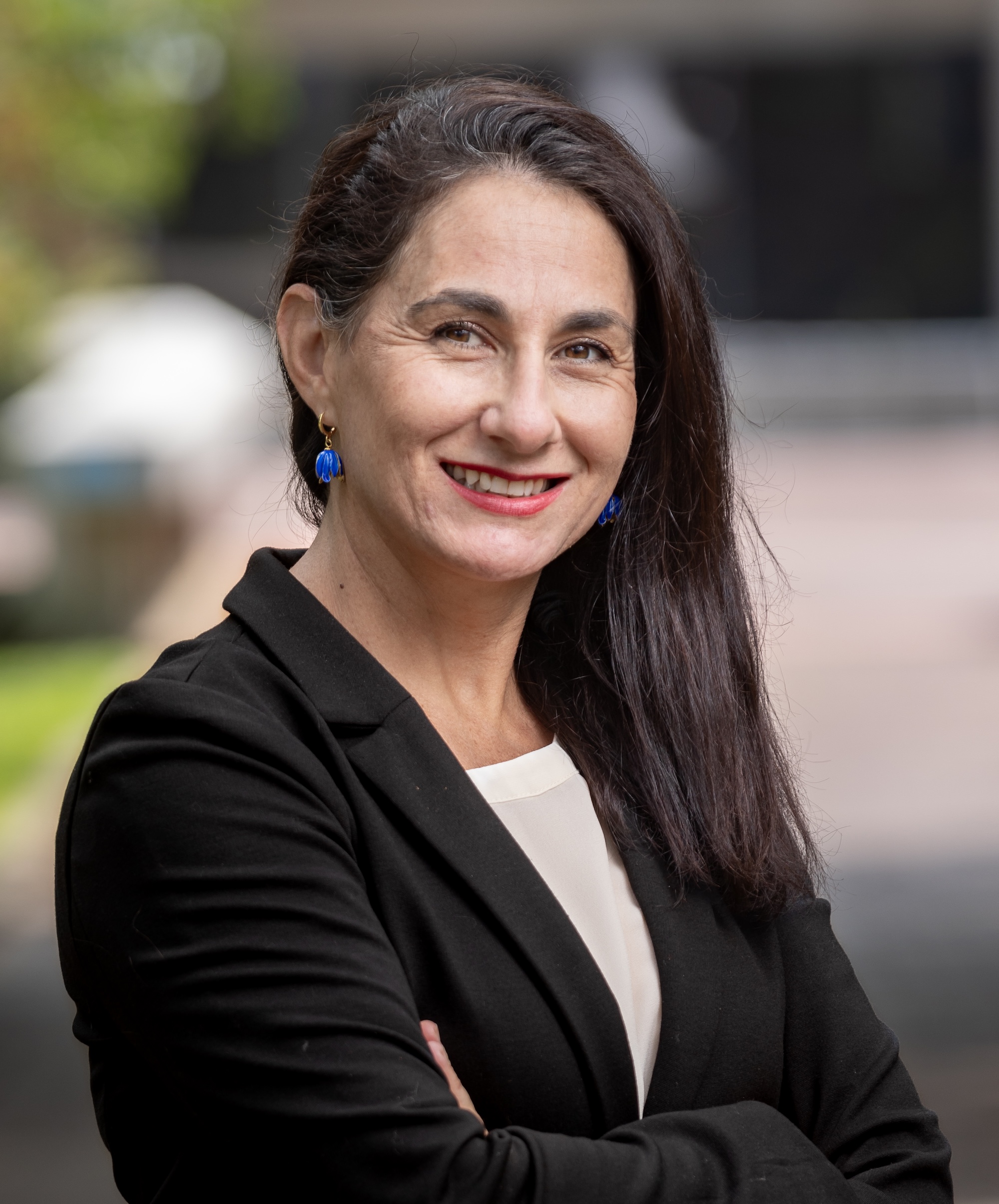 Dr. Maria-Isabel Roldos-Prosser