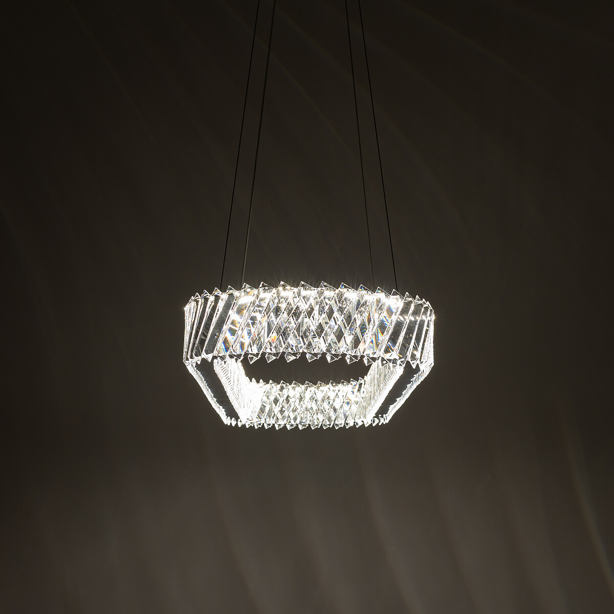 SUSPENDED LAMP LUXORA OVAL LED Detail 3