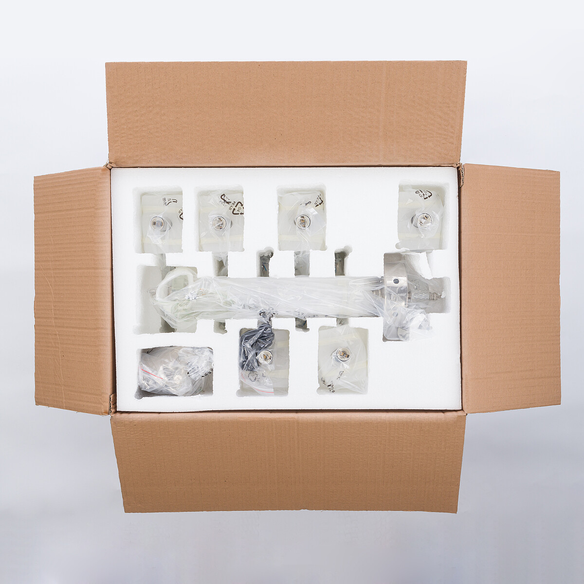 CHANDELIER HAMPTON VI Detail 3