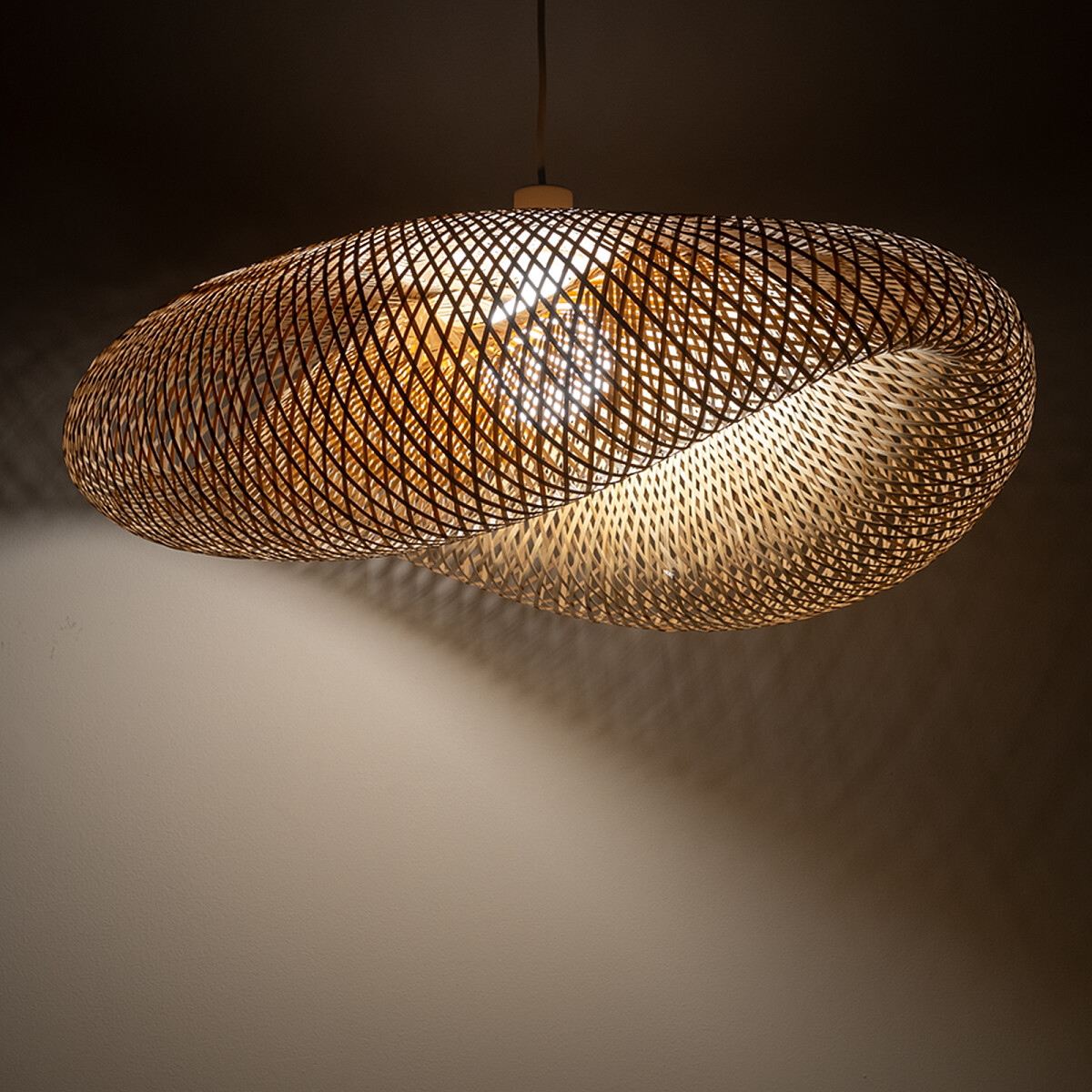 SUSPENDED LAMP HAVANA L Detail 2