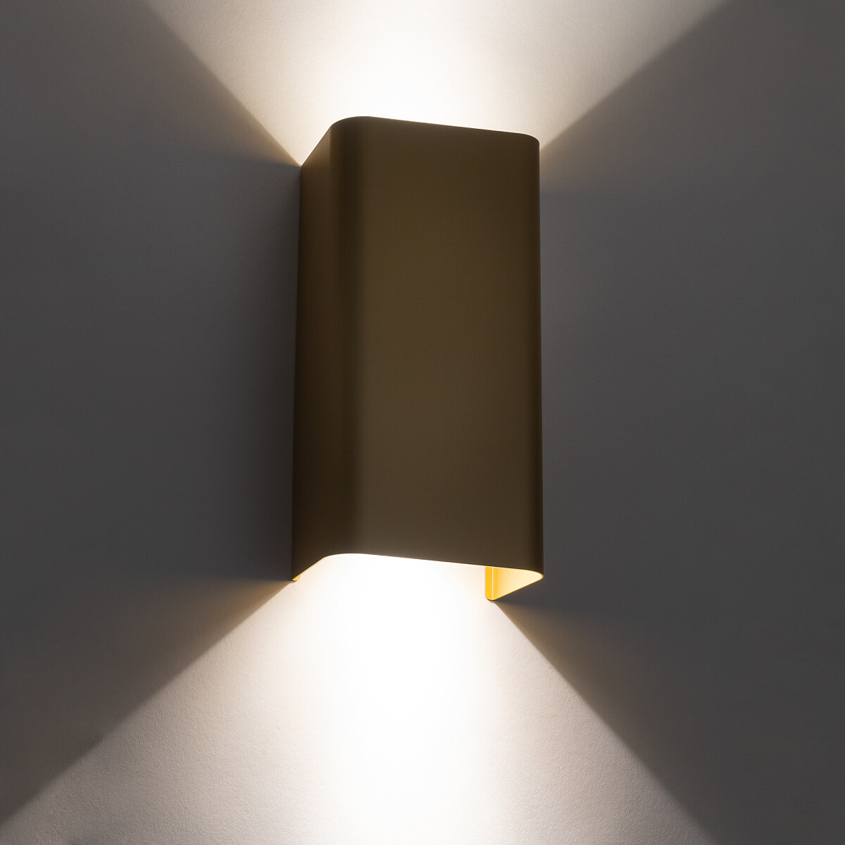 SCONCE BERGEN Detail 2