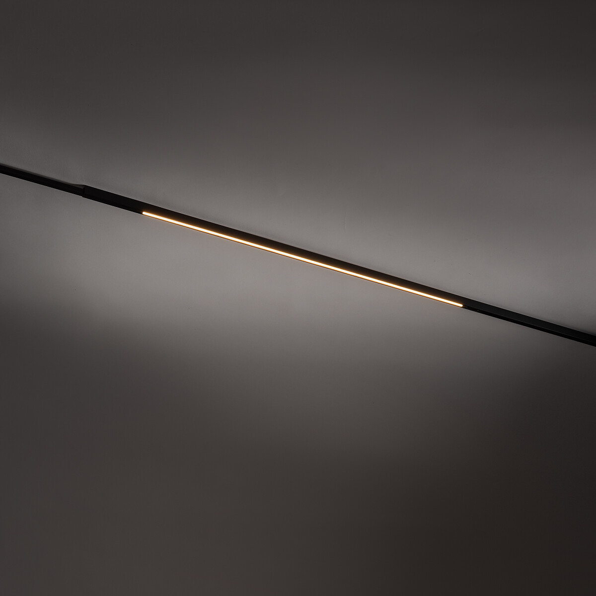 LINE IN LED LINEAR LUMINAIRE FOR NANO-LVM TRACK SYSTEM Detail 5