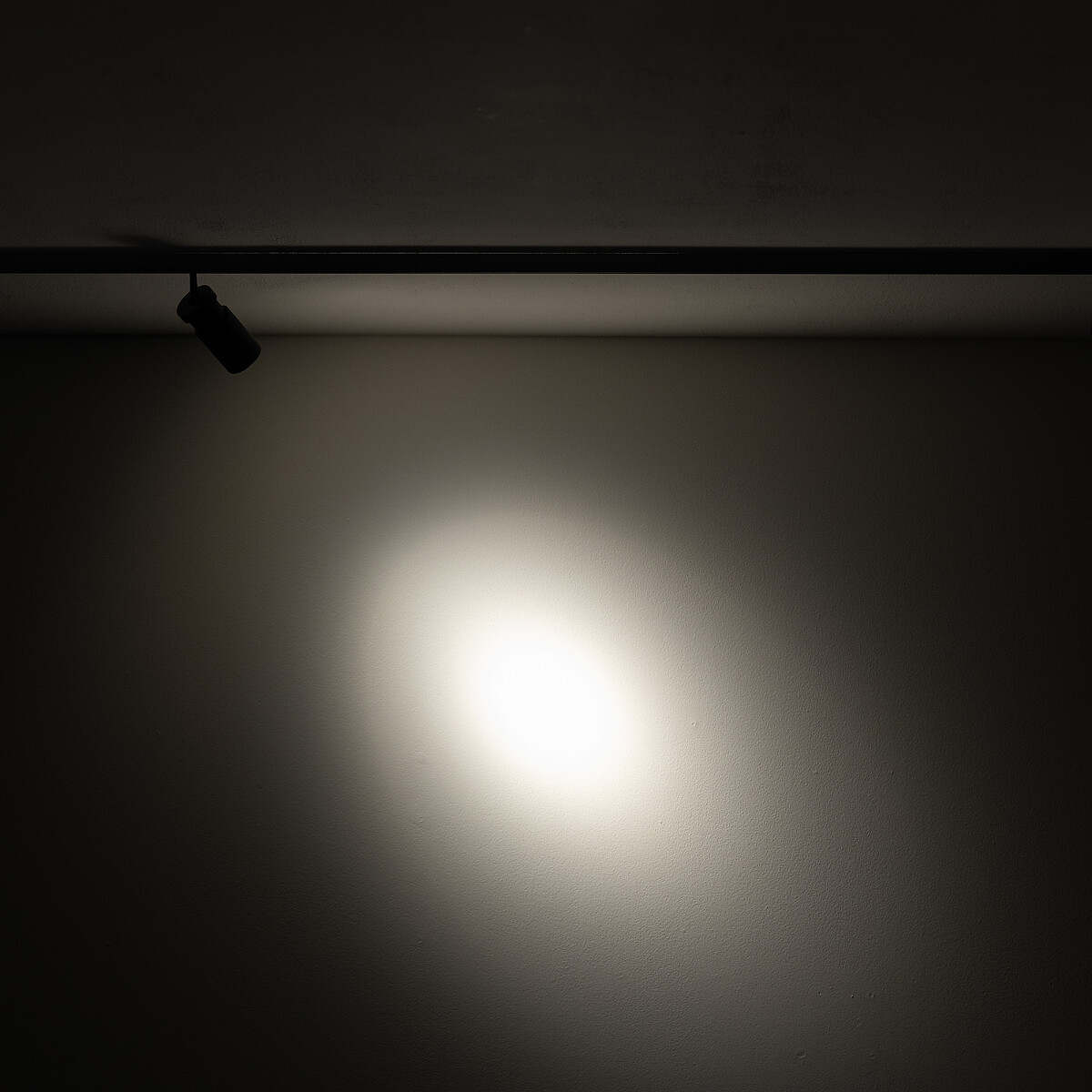 SPOT ZOOM LED FOR NANO-LVM TRACK SYSTEM Detail 2