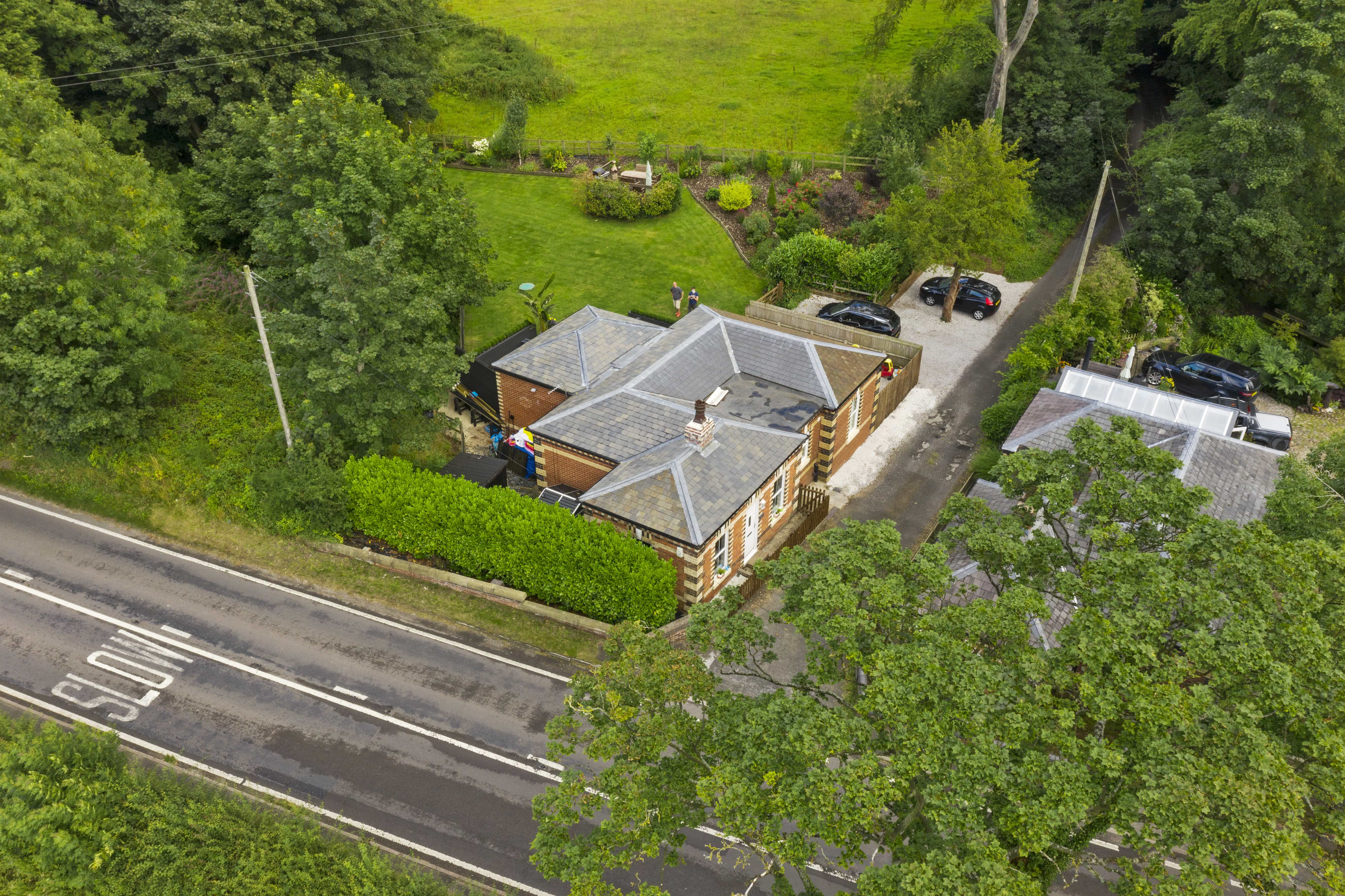 Gascoigne Halman Knutsford Hovver