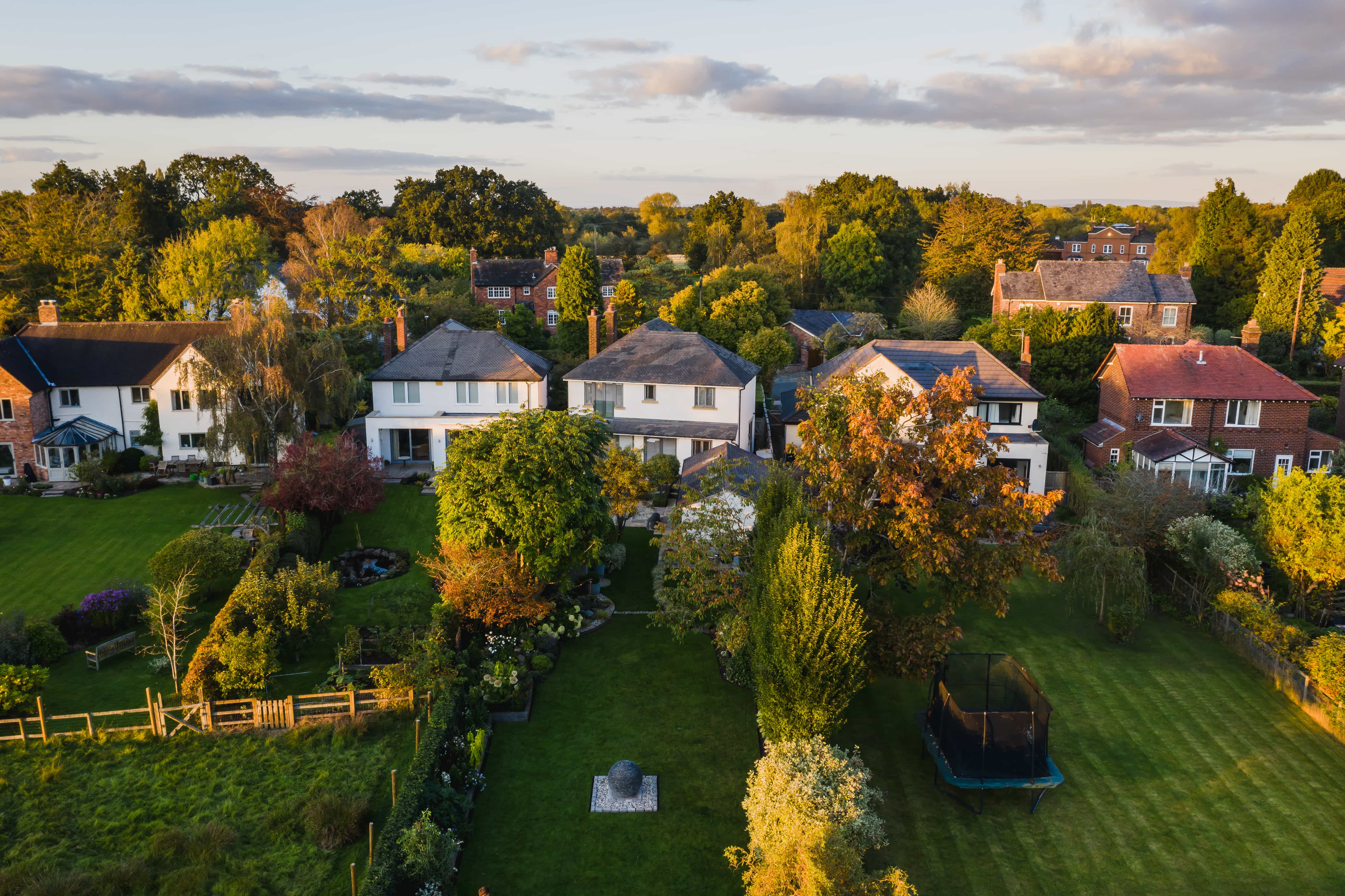 Gascoigne Halman Alderly Edge Hovver