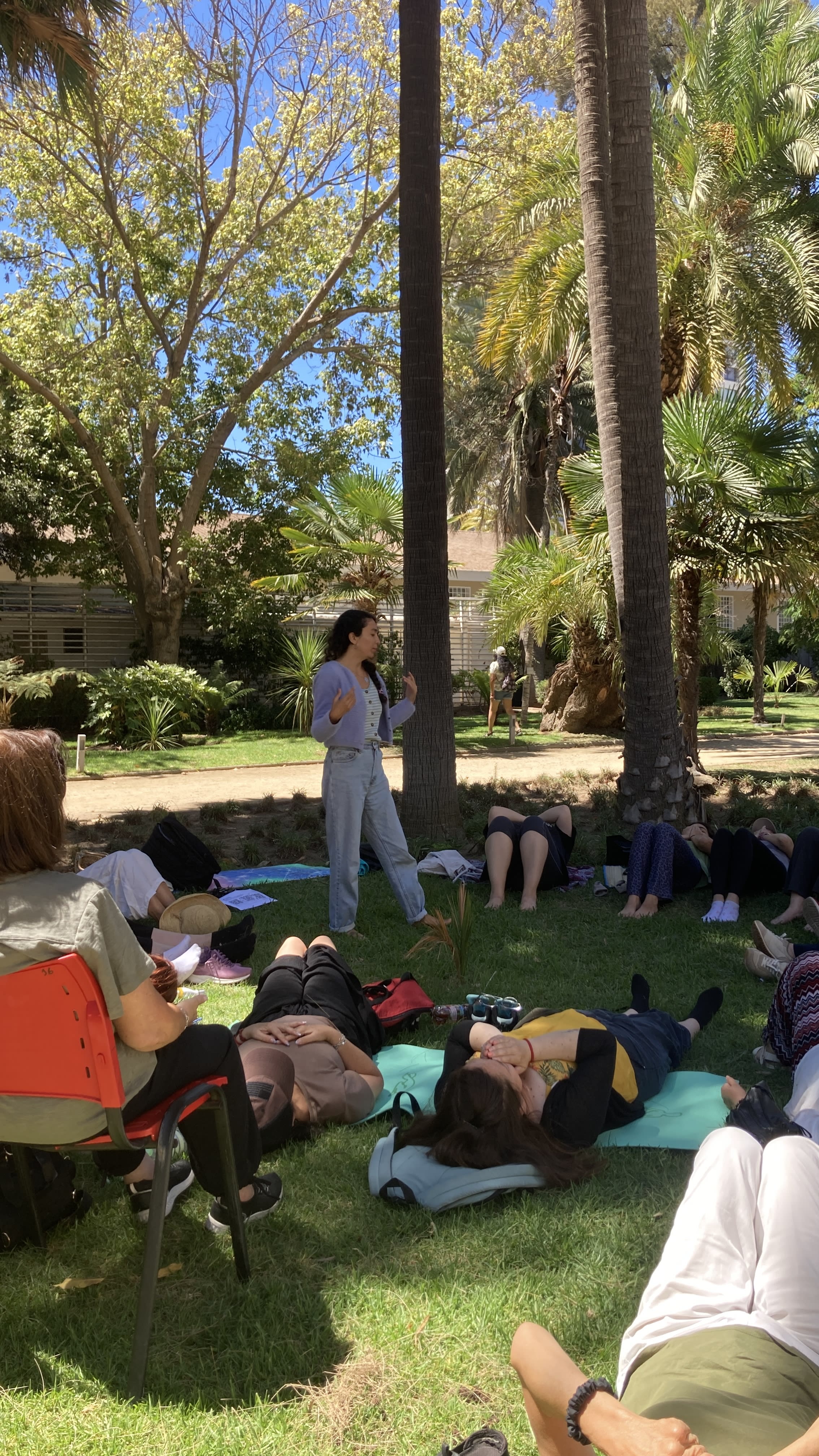 Sesión de meditación en grupo y aromaterapia en Palacio Rioja, Viña del Mar