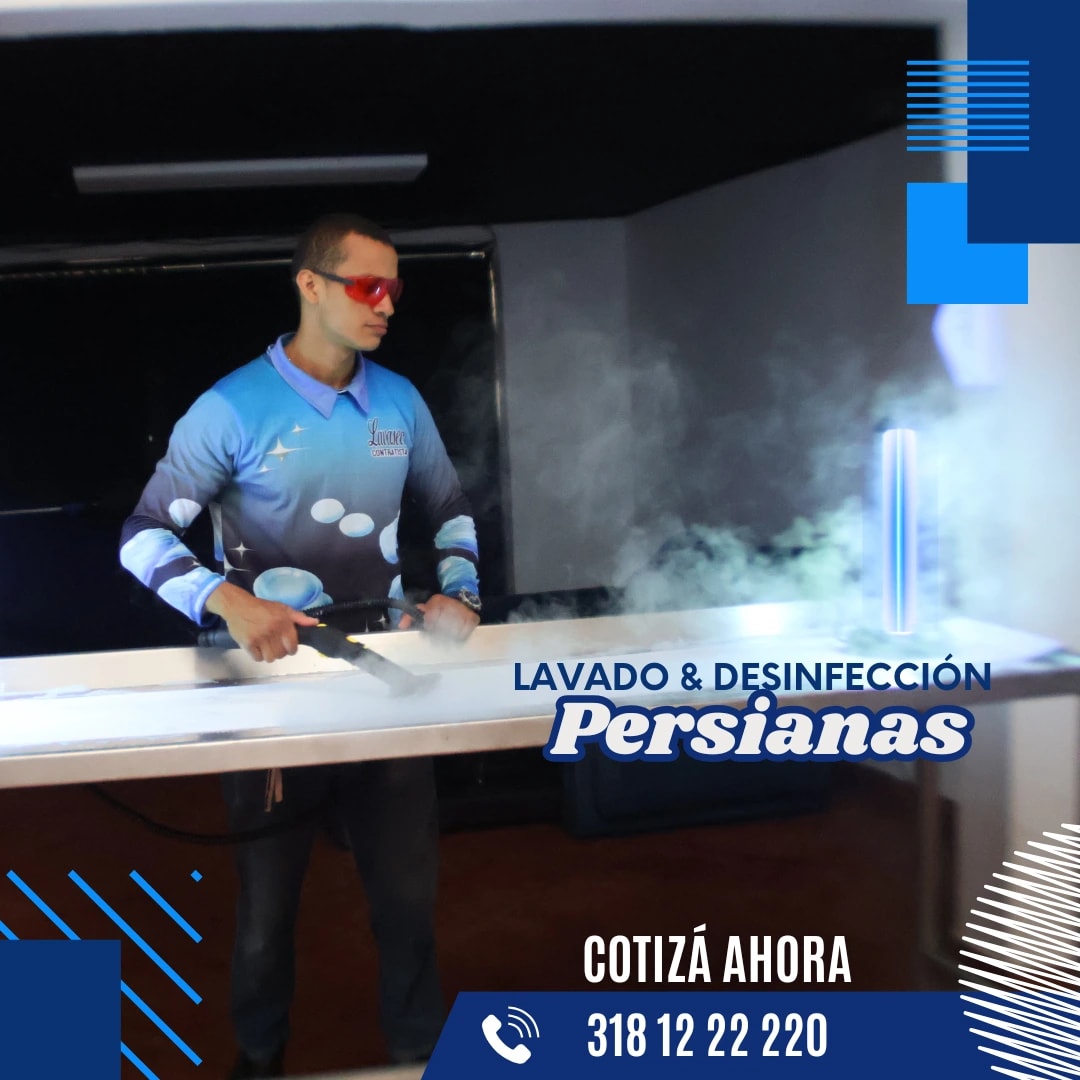 Equipo trabajando en paneles japoneses