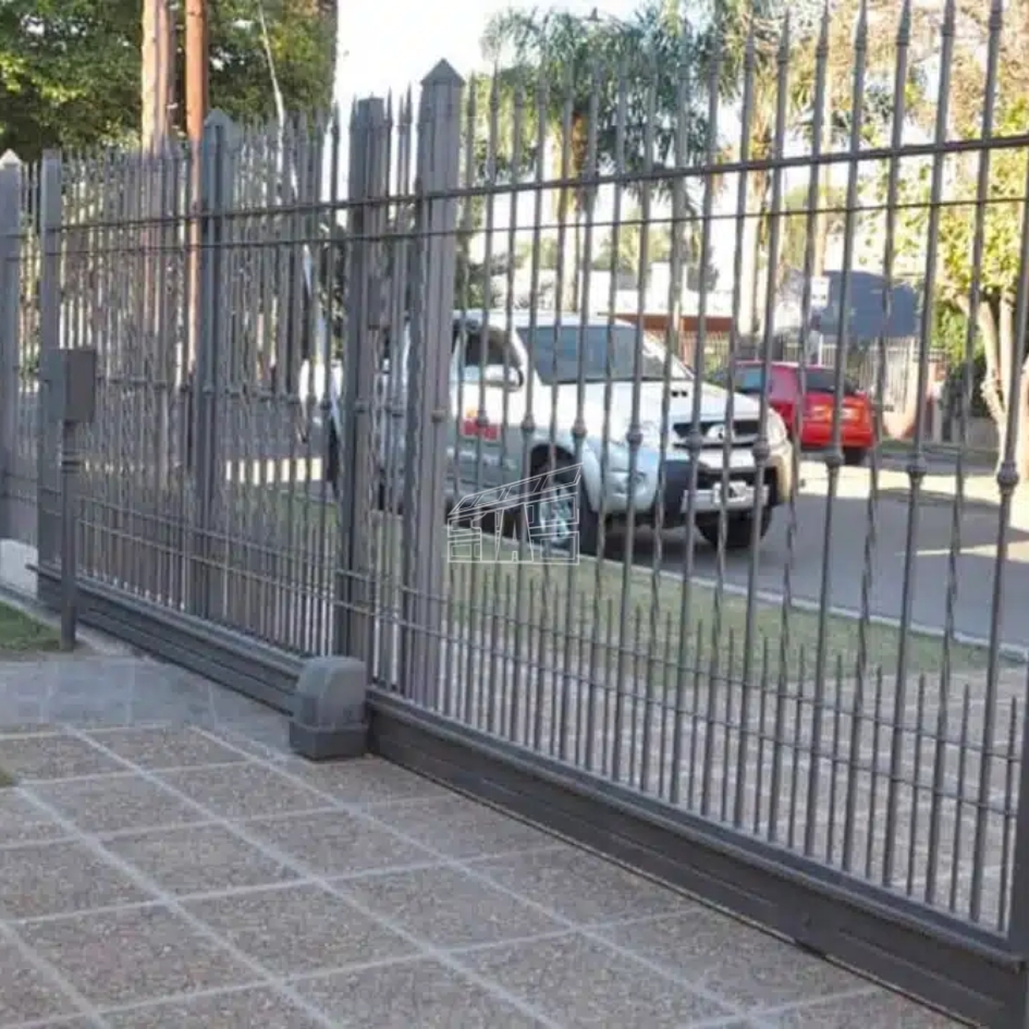 Portón corredizo residencial moderno