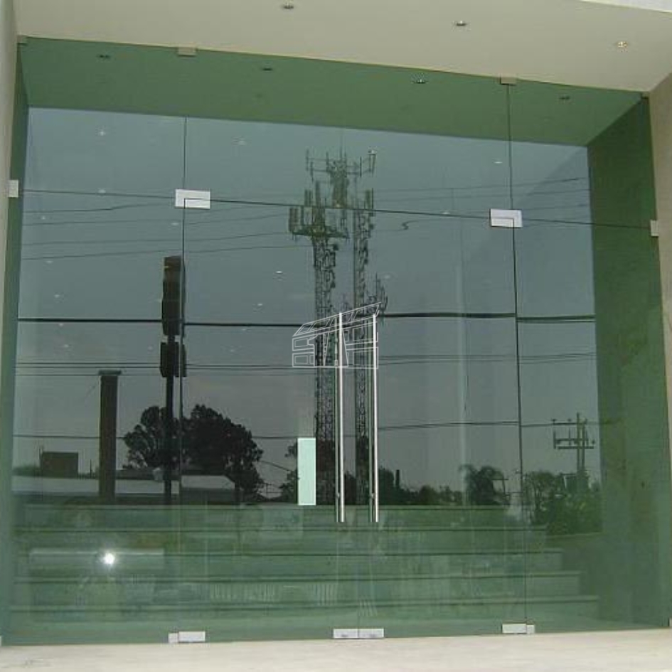 Portón vidrio templado corredizo