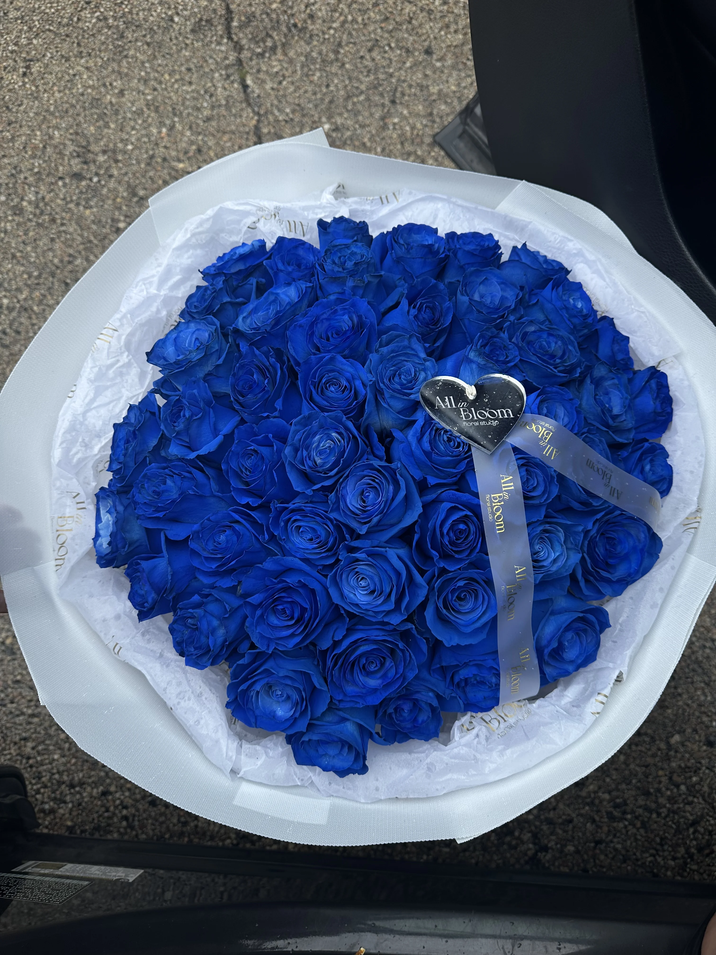 50 Blue Roses