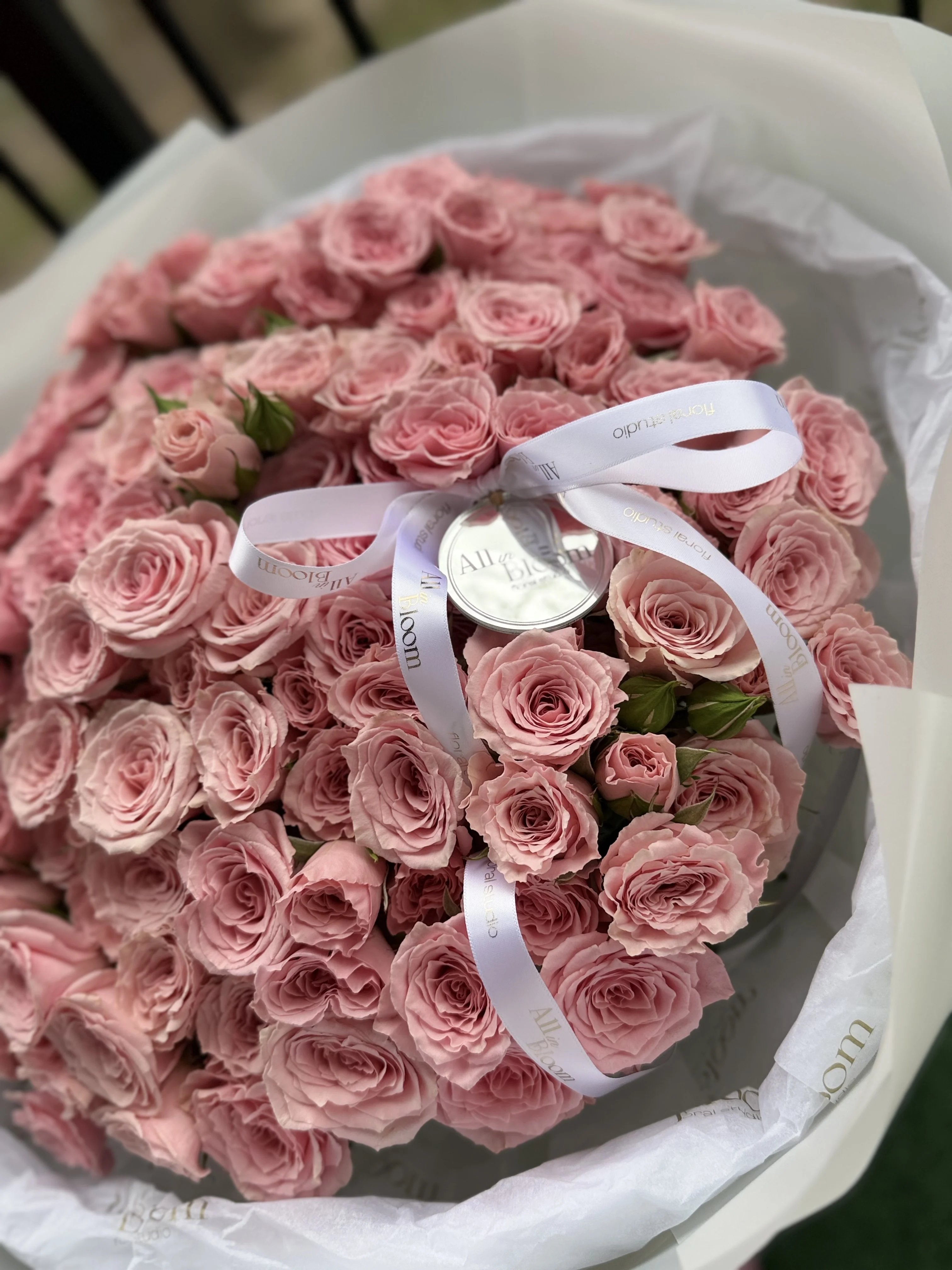 Blush Garden – 50 Spray Roses Bouquet