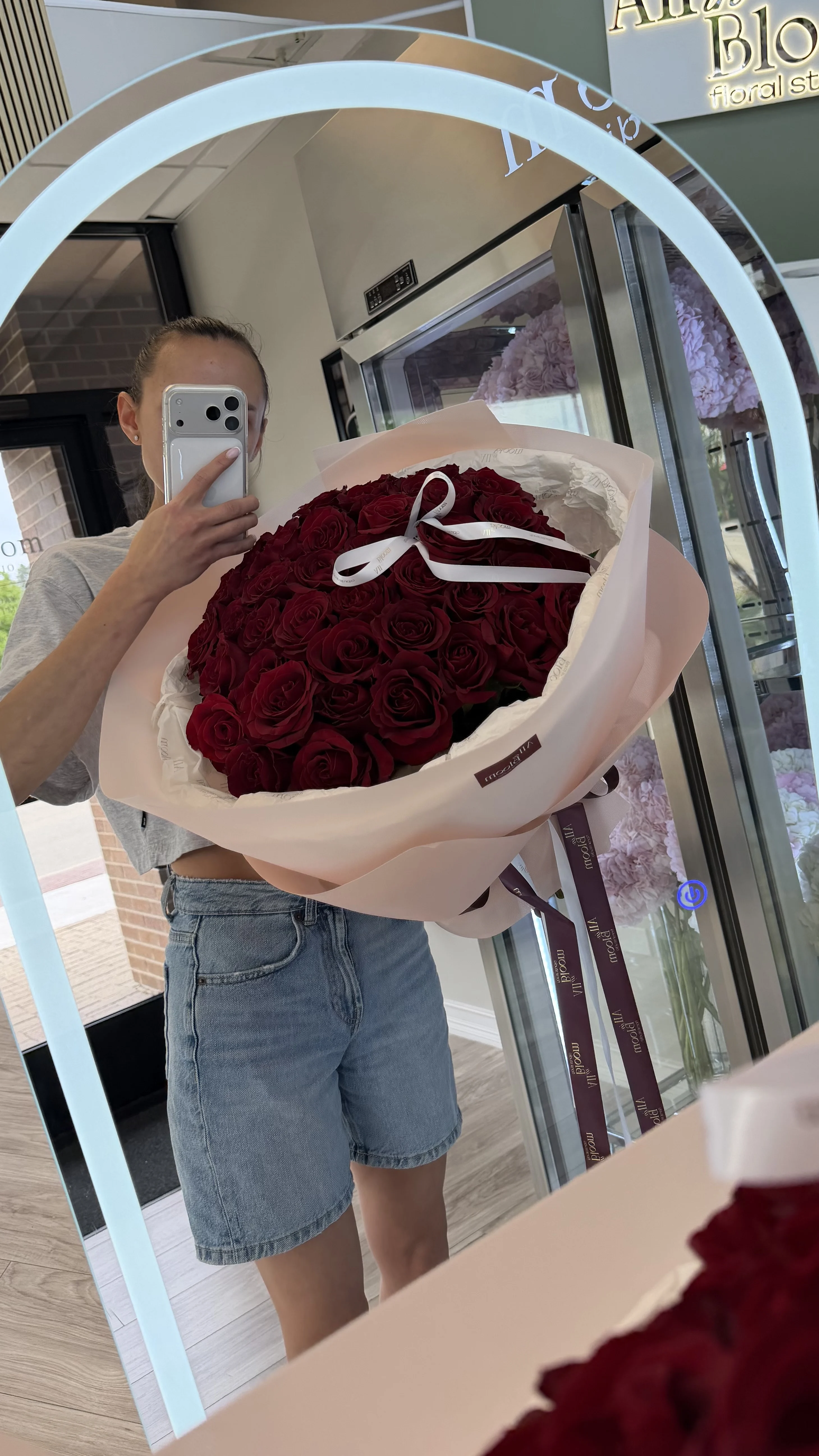 Red Roses — Grand Romance