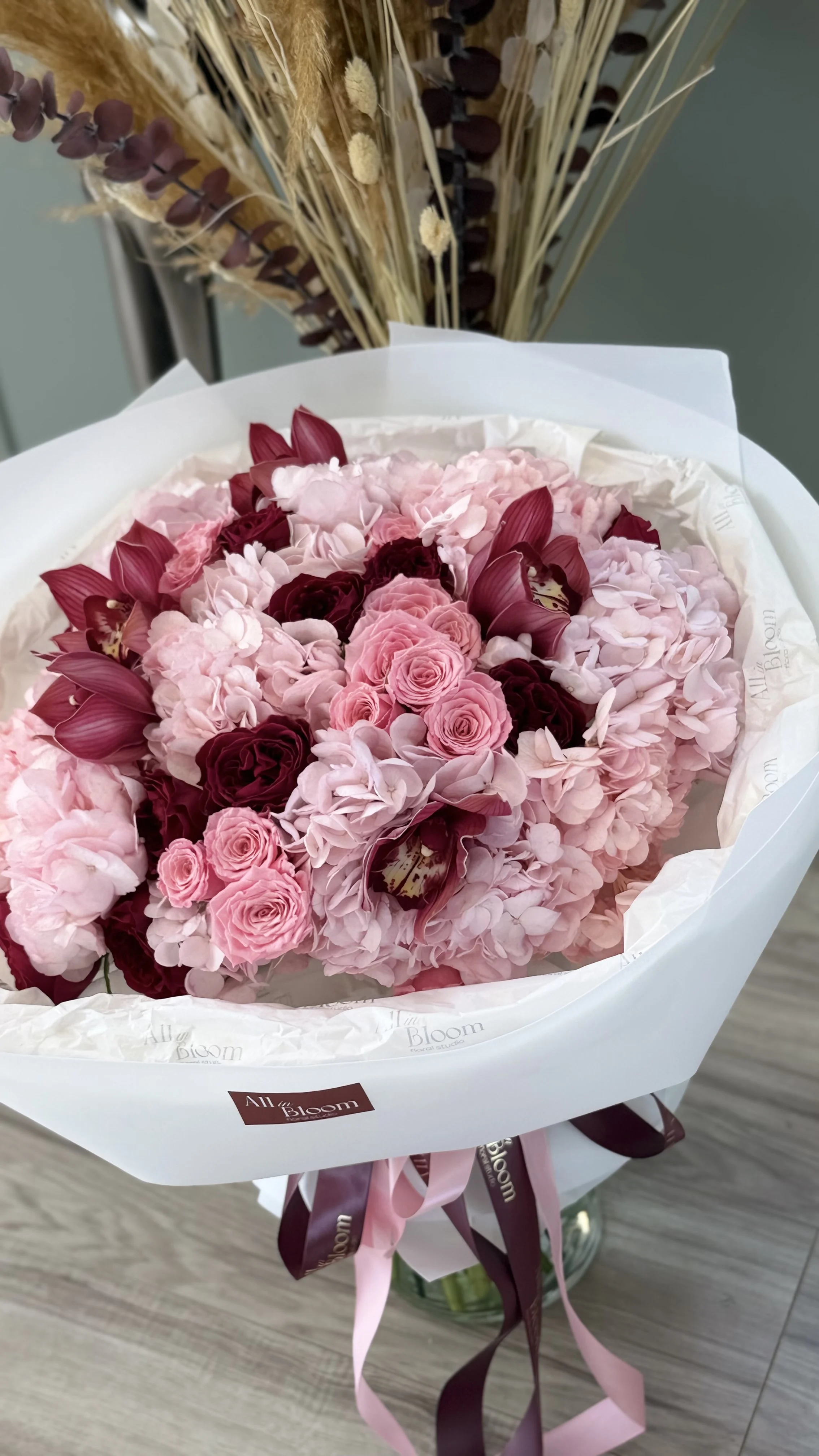 Blush Symphony – Premium Garden Rose Bouquet