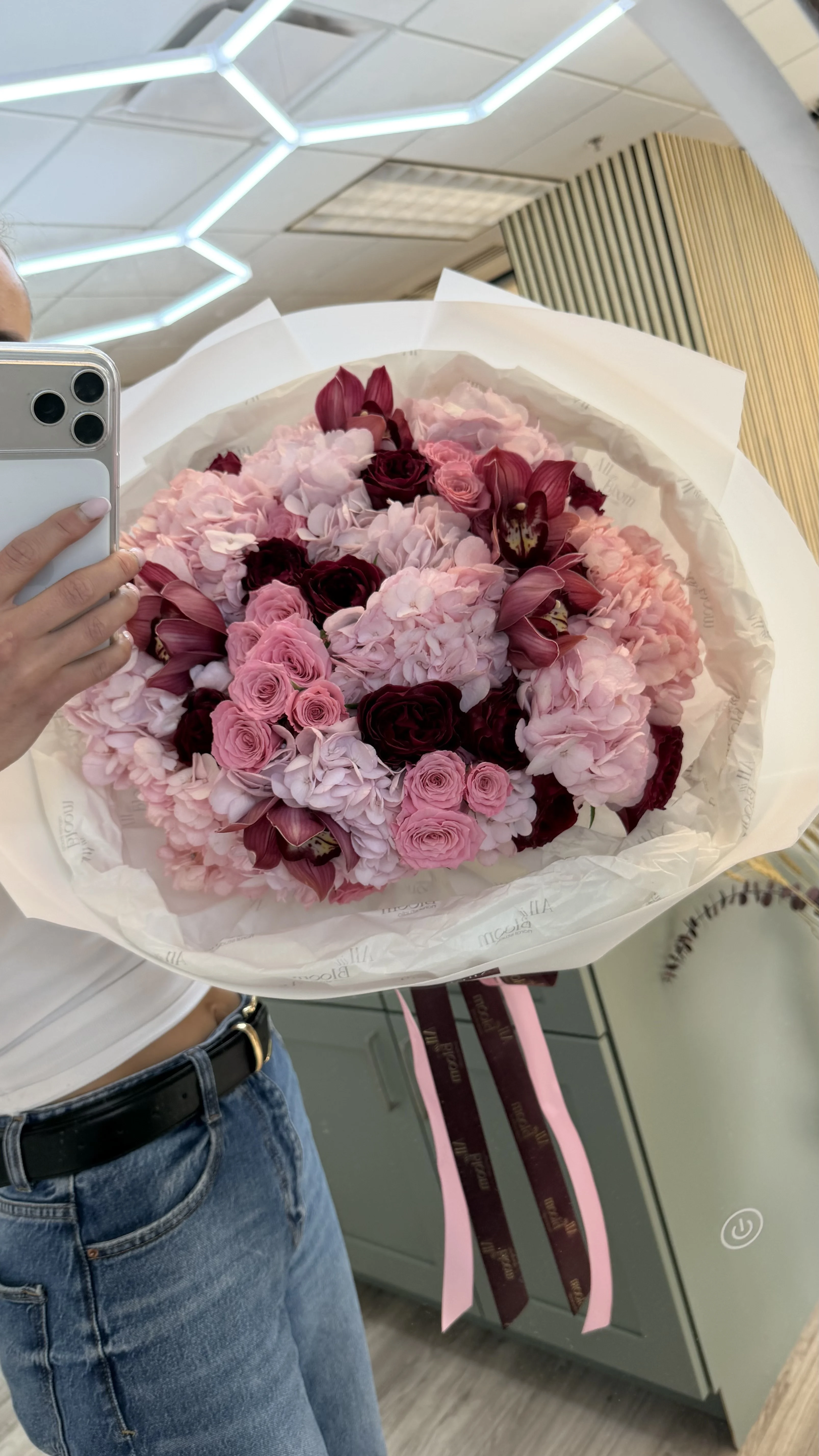 Blush Symphony – Premium Garden Rose Bouquet