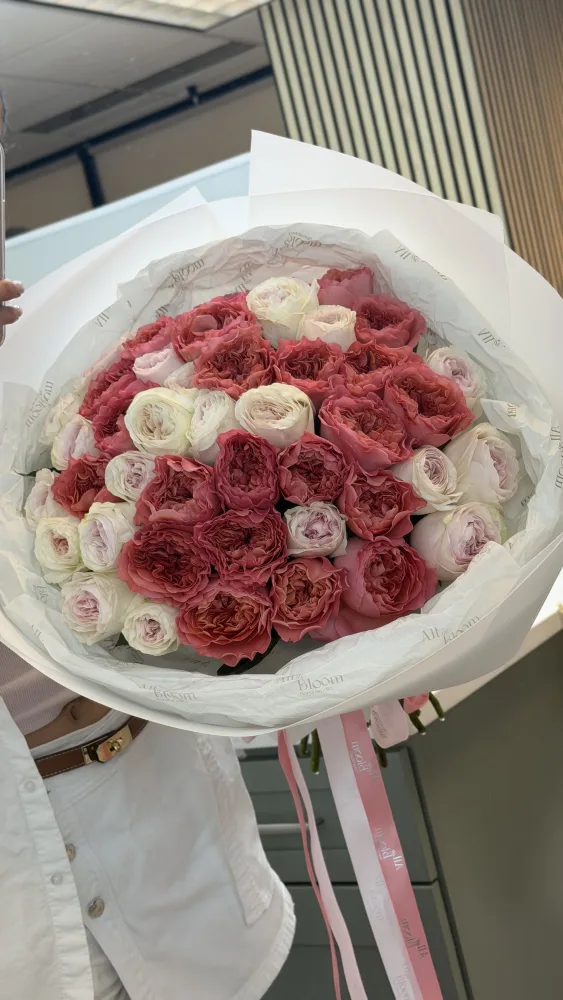 Candy Xpression & Soft Pink-White Roses 🌸