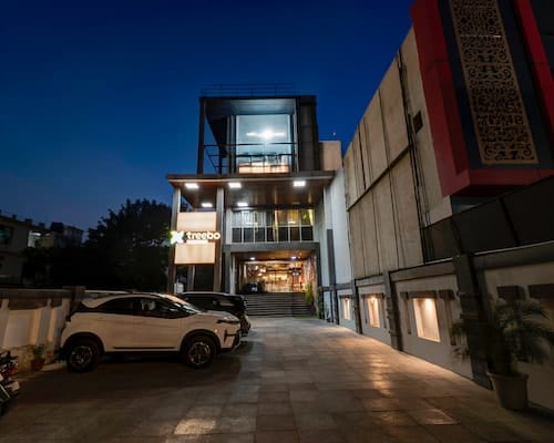 Hotel Riddhi Paradise - Event venue in Alambagh, Lucknow