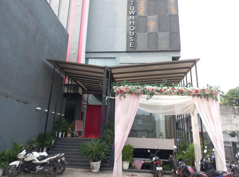 Landmark Hotel And Banquet Hall - Event venue in Chinhat, Lucknow