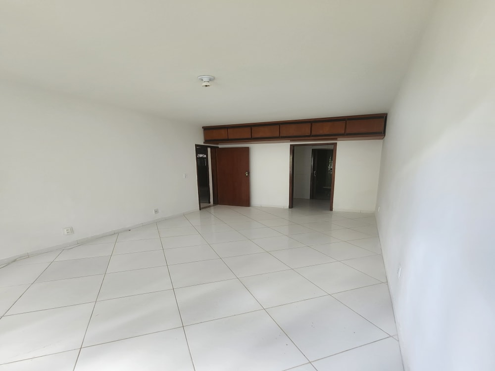 Rua do Lagarto Azul,141 - Itapuã