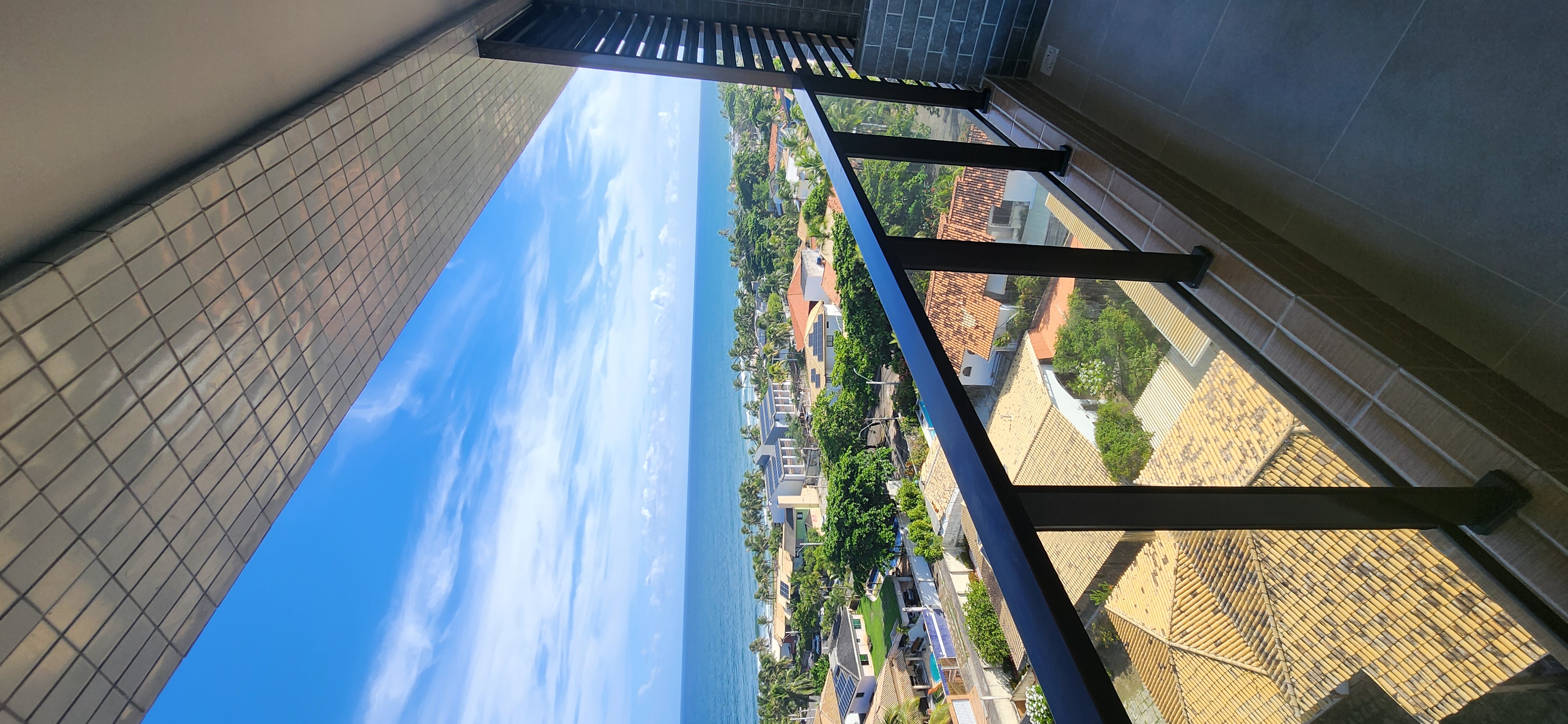 Avenida General Severino Filho,712 - Itapuã