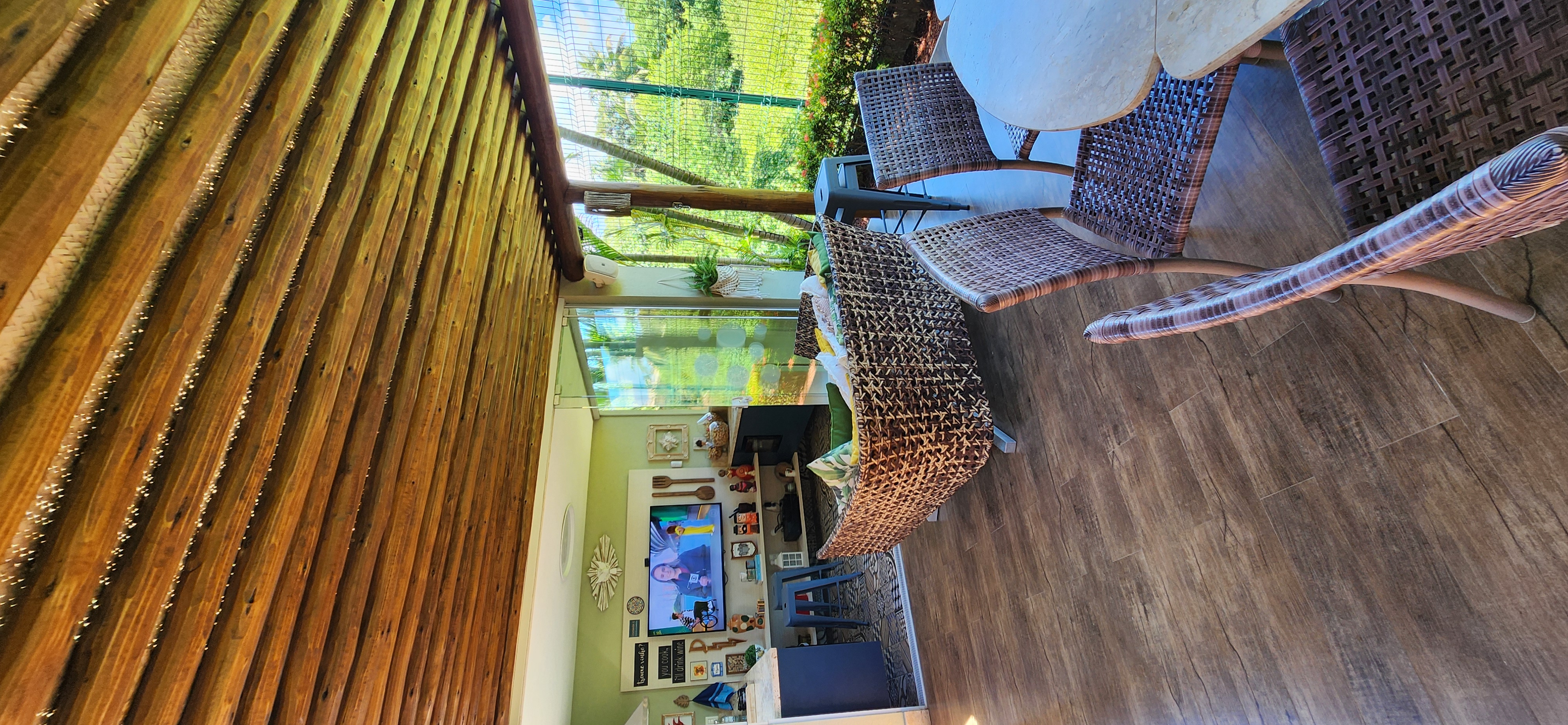 Rua Passárgada,586 - Itapuã